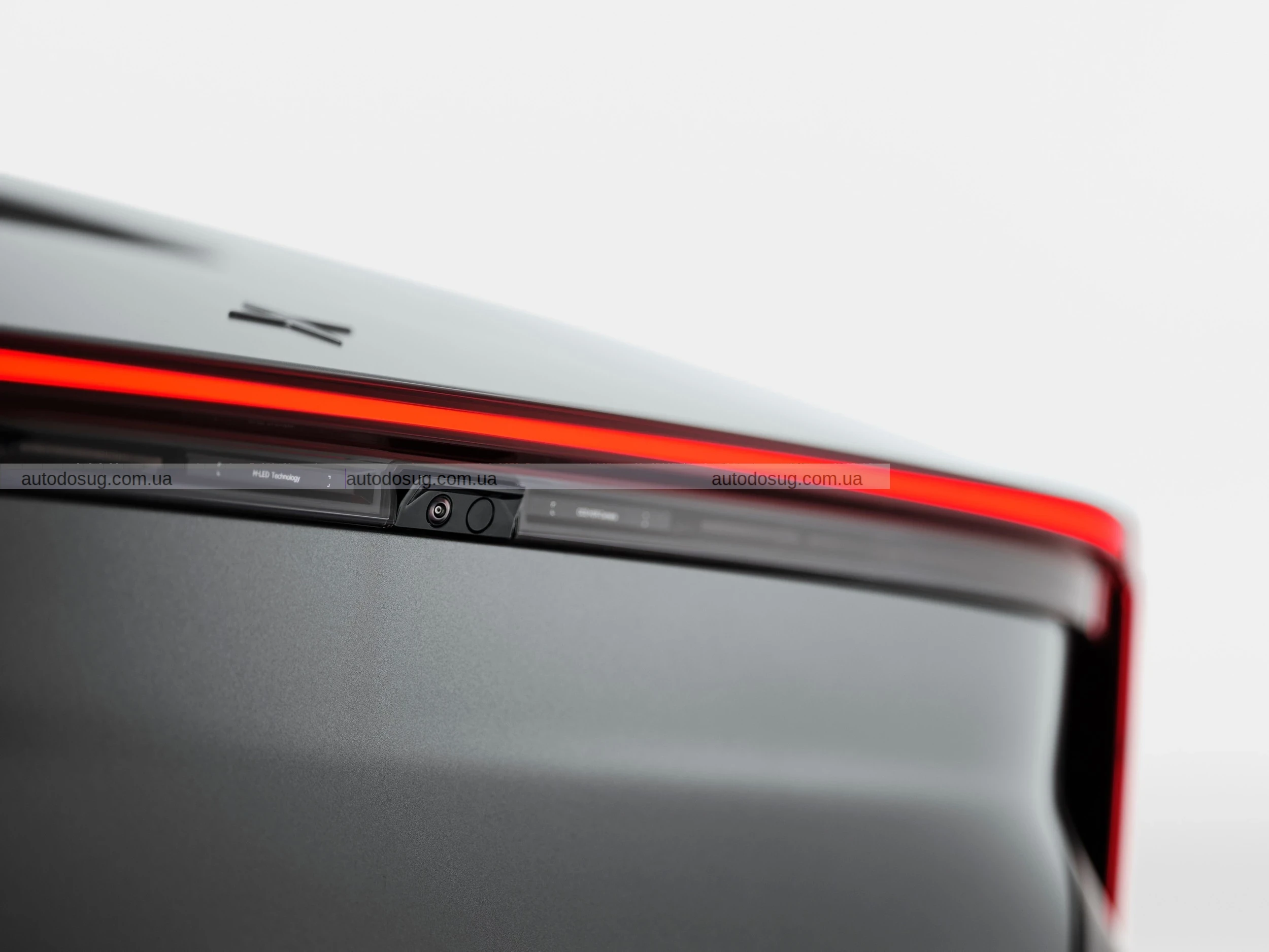 Приголомшливе чотиридверне купе Polestar конкурує з Porsche Taycan