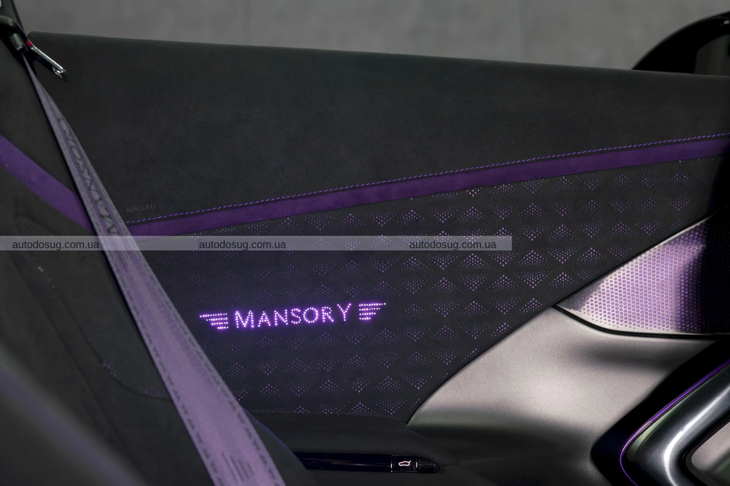 Що за фіолетово-гучний екстремал? Mansory перетворив Ferrari 12Cilindri на «Equestre»