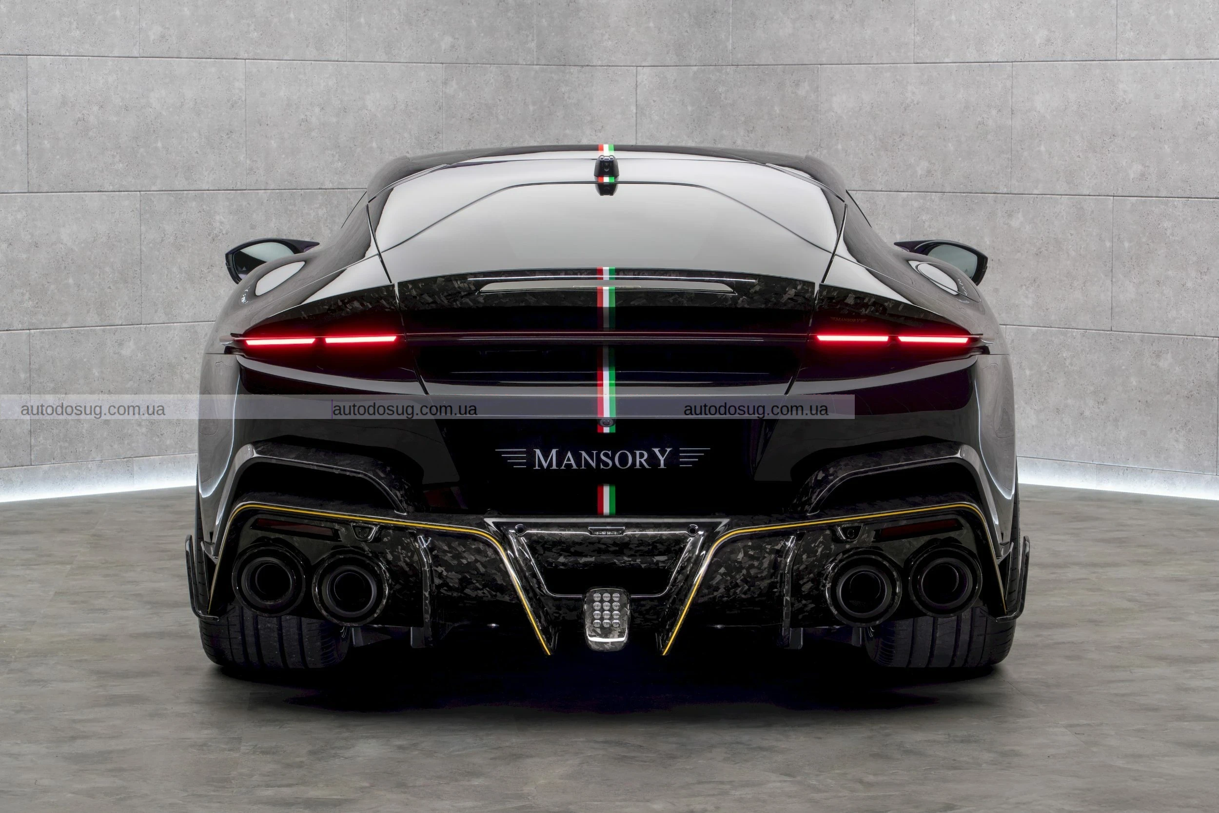 Що за фіолетово-гучний екстремал? Mansory перетворив Ferrari 12Cilindri на «Equestre»