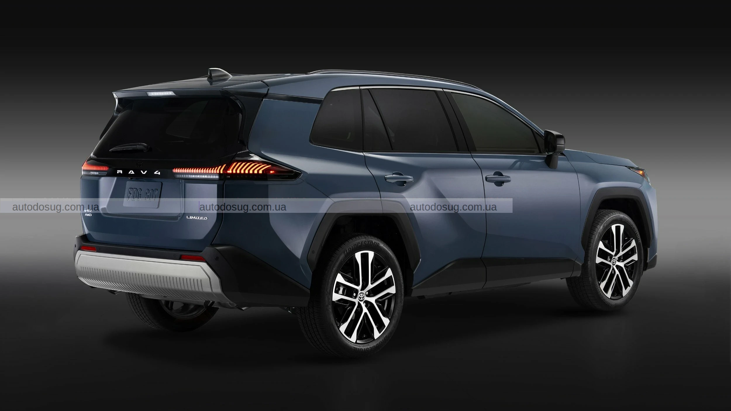 Toyota Corolla Cross 2026 року схожа на RAV4 нового покоління