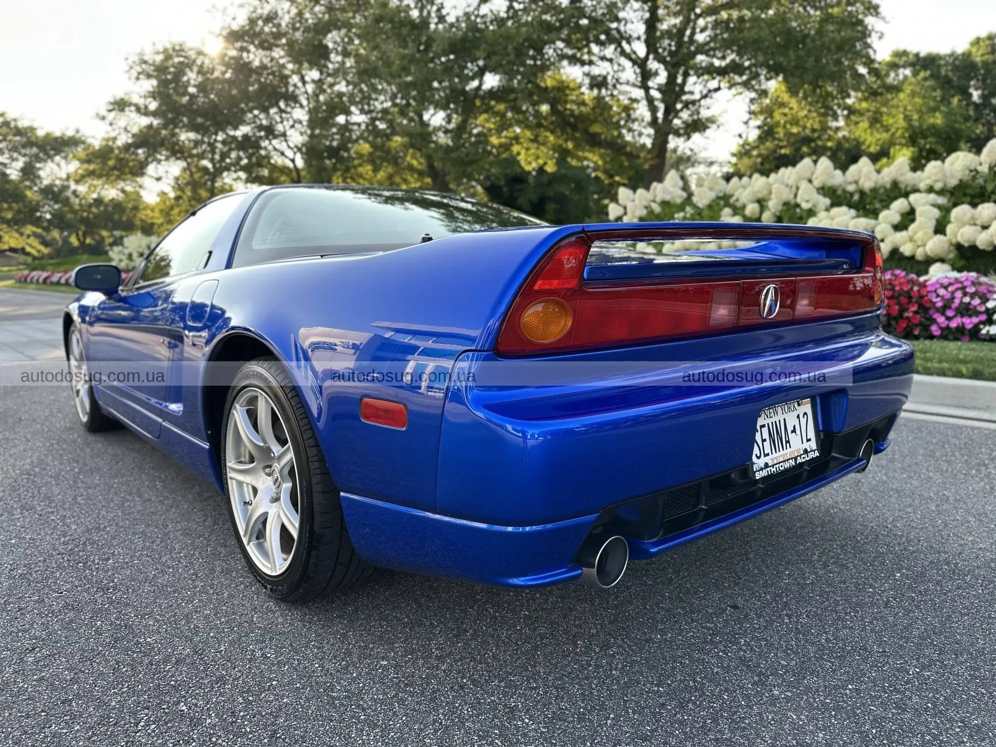 Цей 20-річний Acura NSX-T має всього 4 300 миль і одного оригінального власника