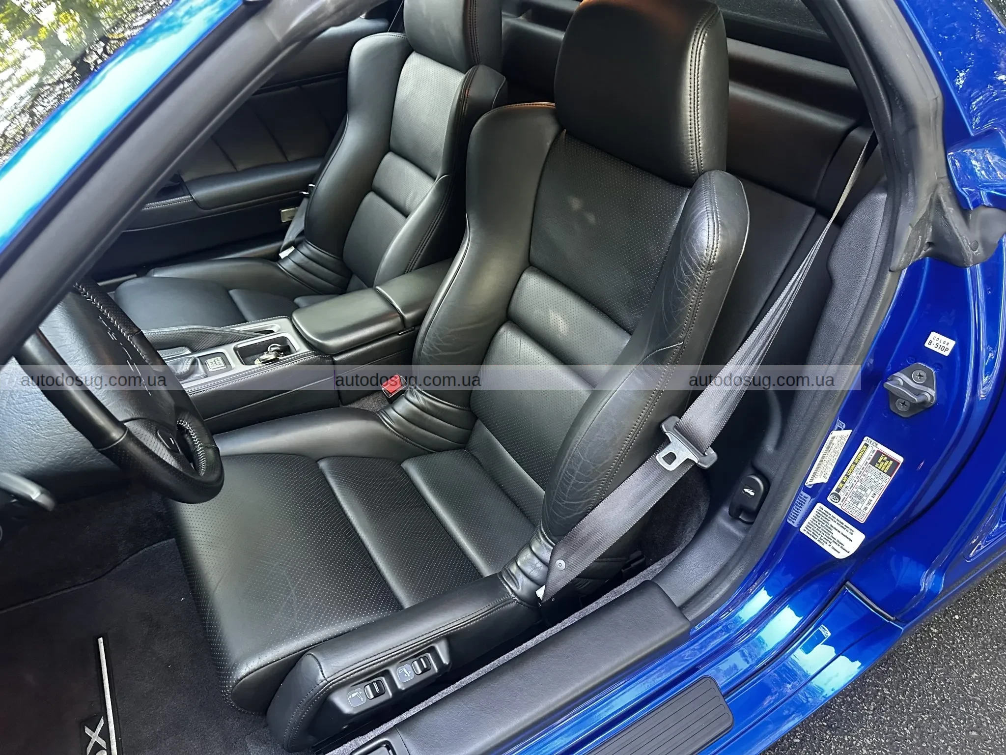 Цей 20-річний Acura NSX-T має всього 4 300 миль і одного оригінального власника