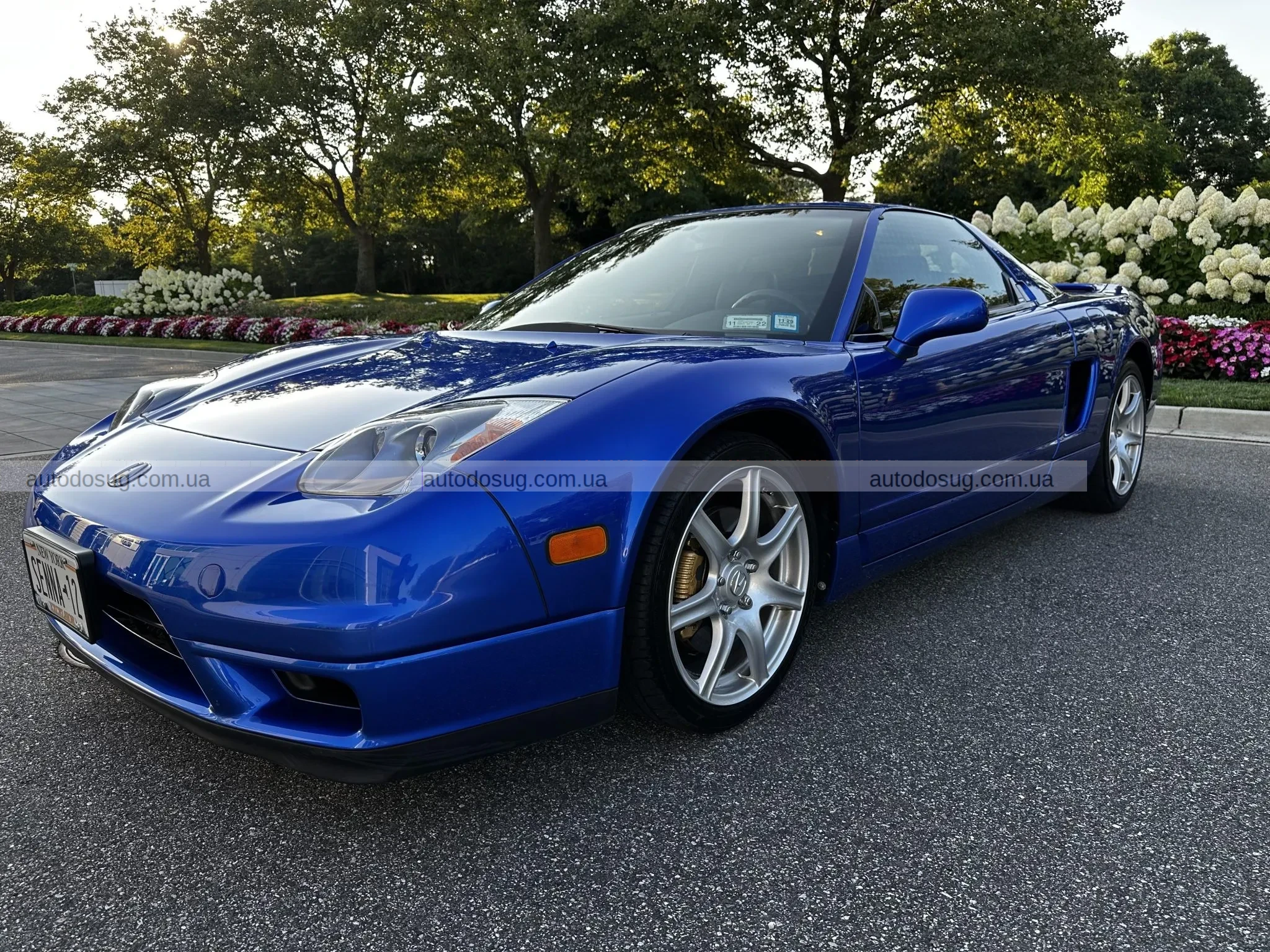 Цей 20-річний Acura NSX-T має всього 4 300 миль і одного оригінального власника