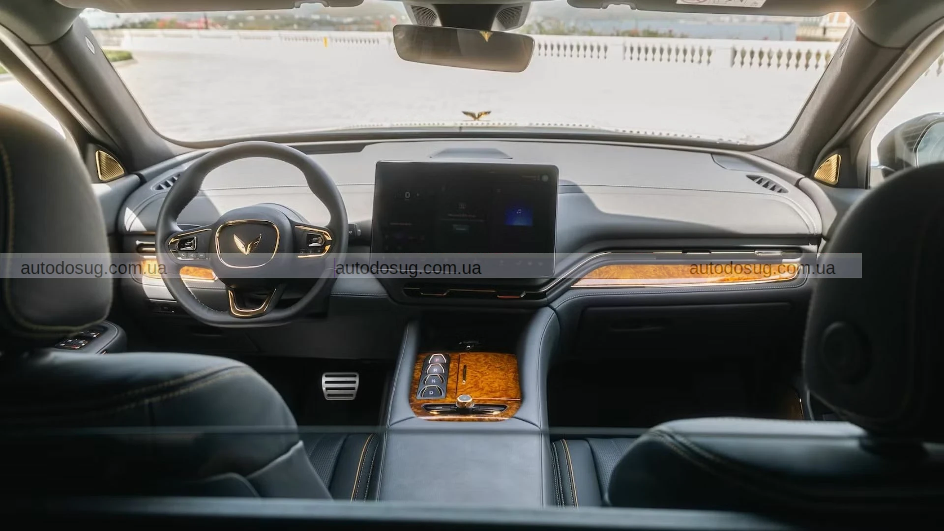 Цей розкішний позашляховик витримав 400 пострілів з лазерним наведенням