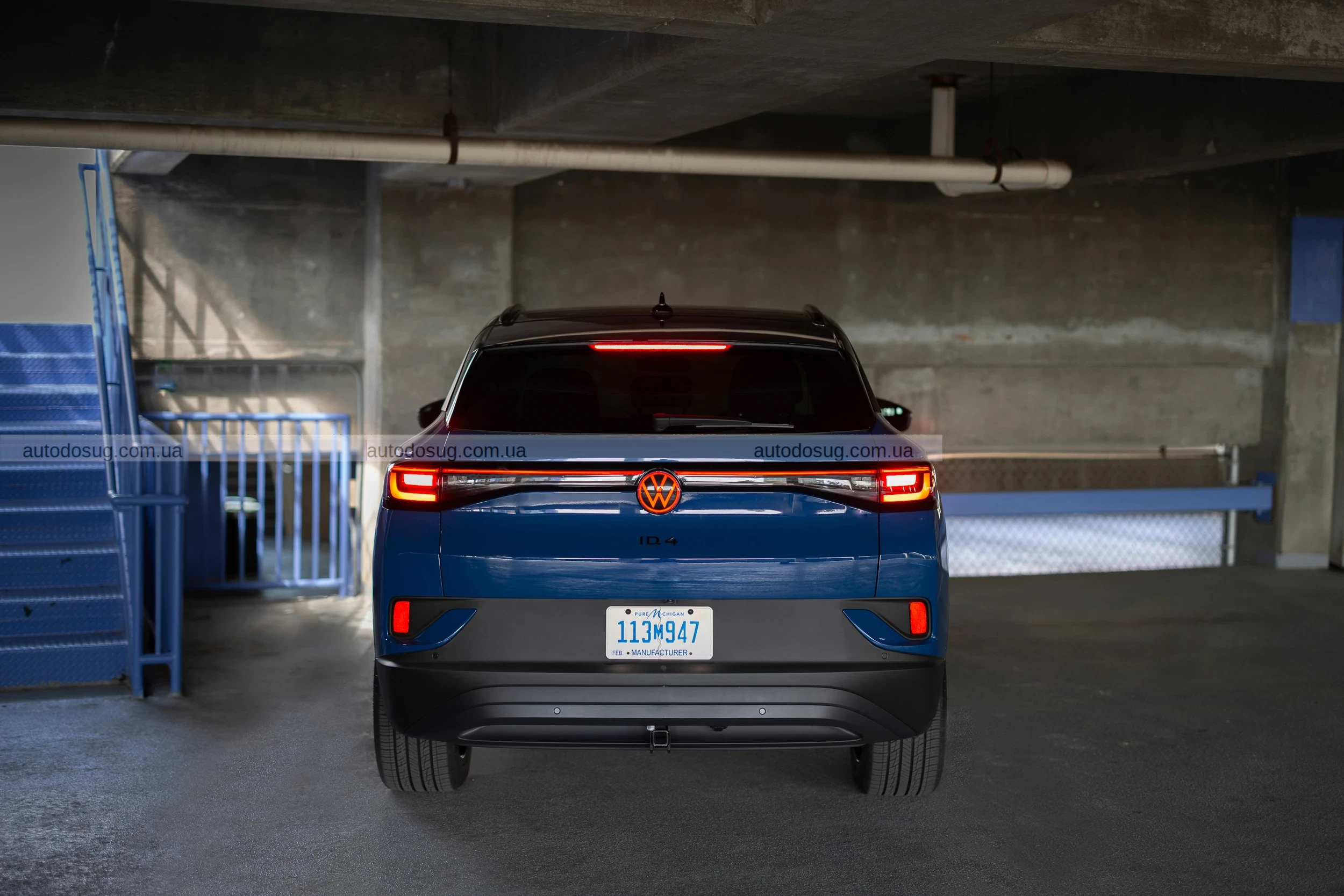 VW ID.4 отримує непомітне затемнення, але щось більше чекає в тіні