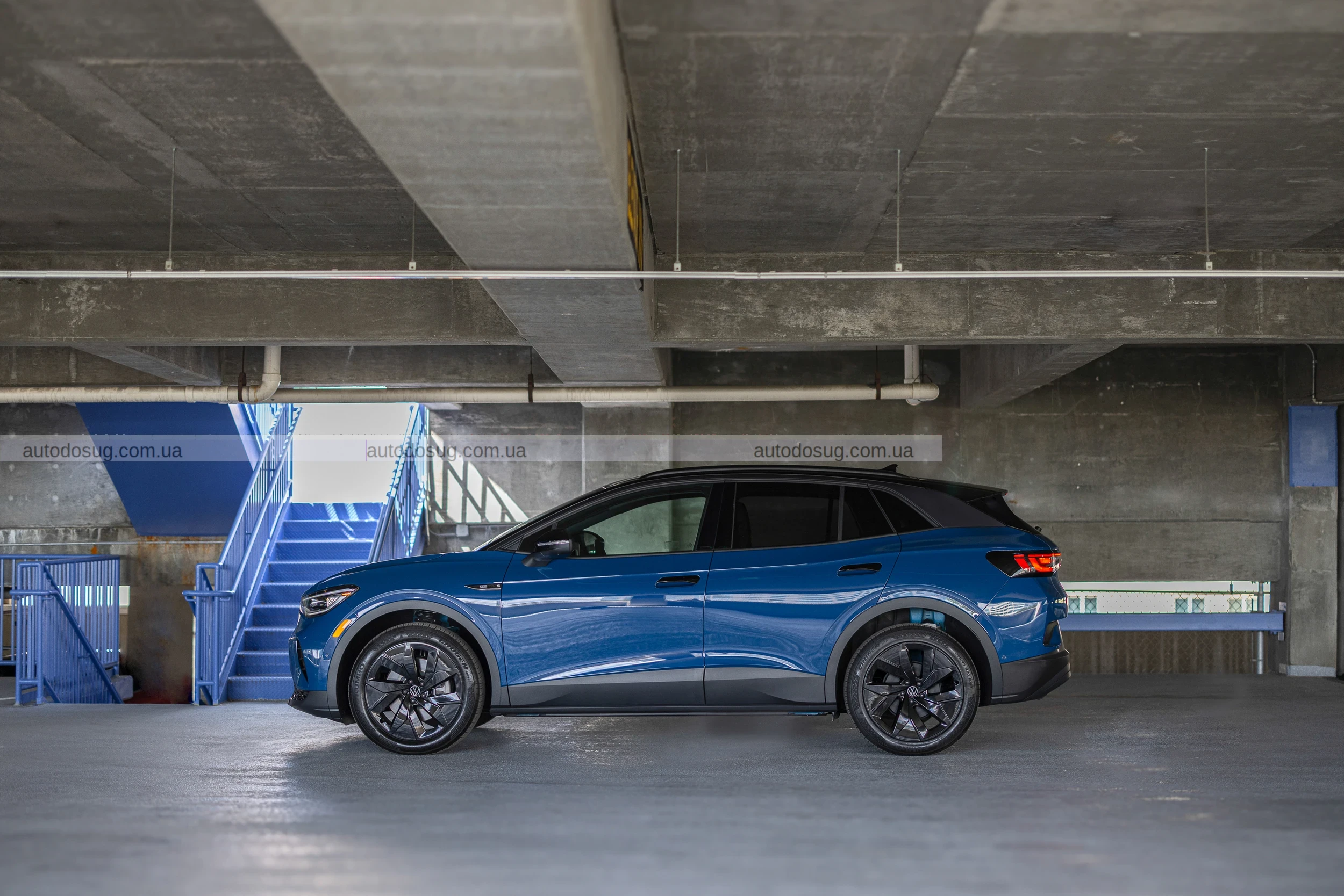 VW ID.4 отримує непомітне затемнення, але щось більше чекає в тіні