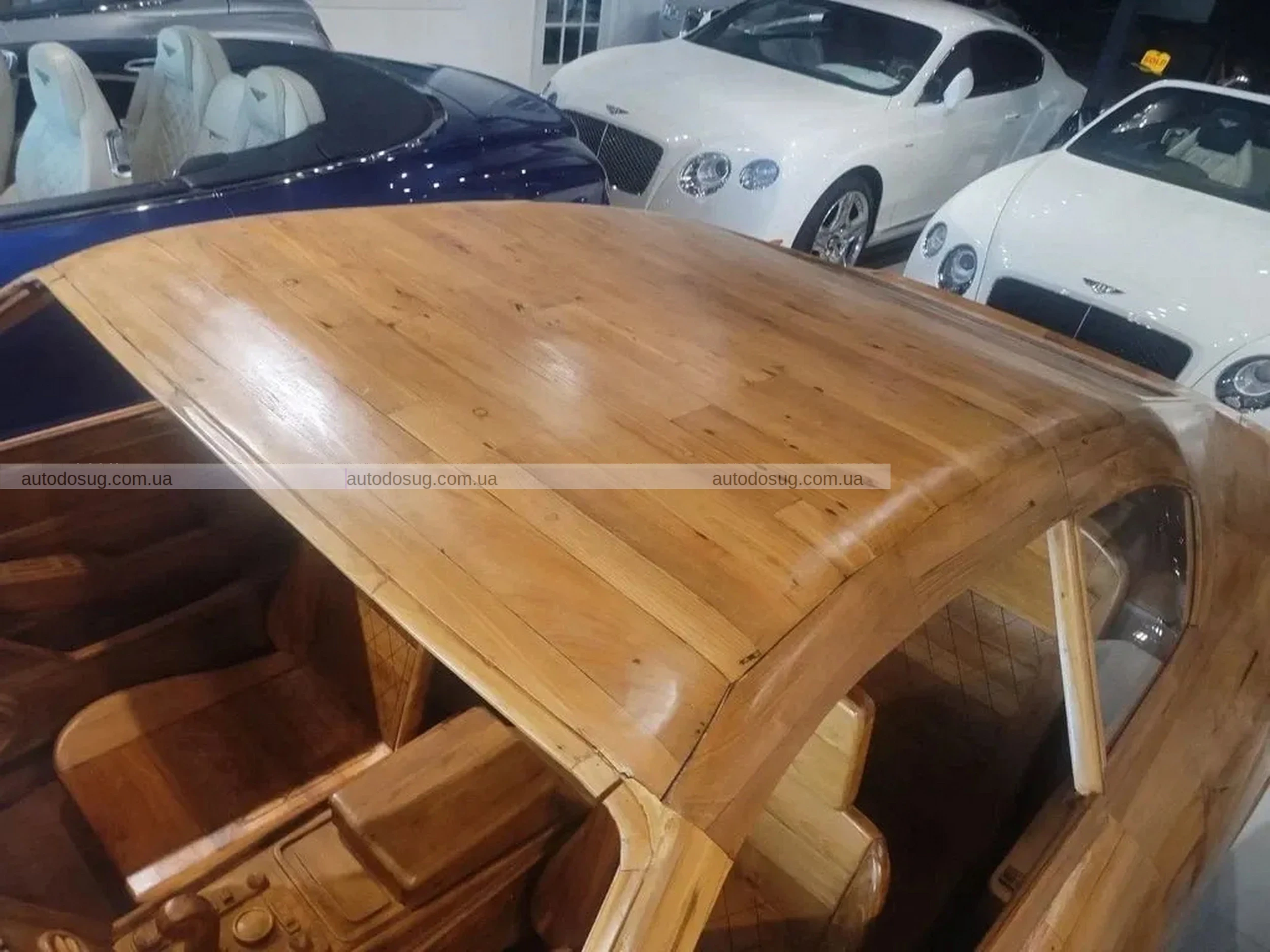 Ви коли-небудь бачили дерев'яний Bentley, який продається майже за 100 тисяч доларів?