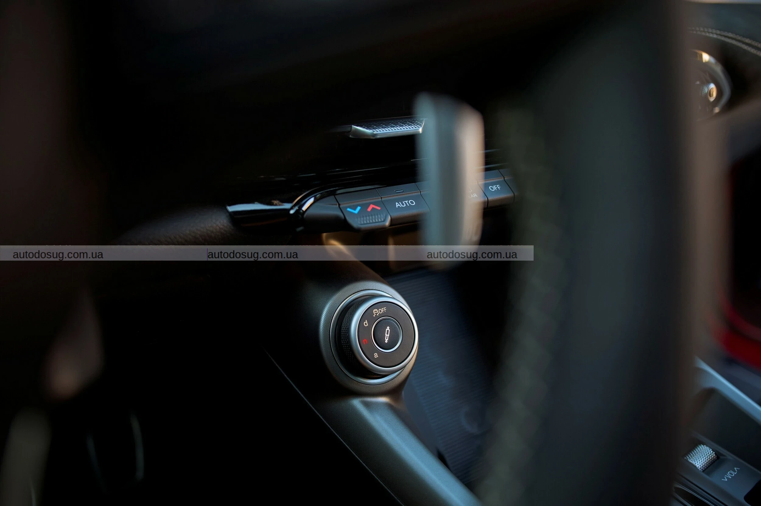 Alfa Romeo Tonale 2026 демонструє італійську пристрасть у новому обличчі