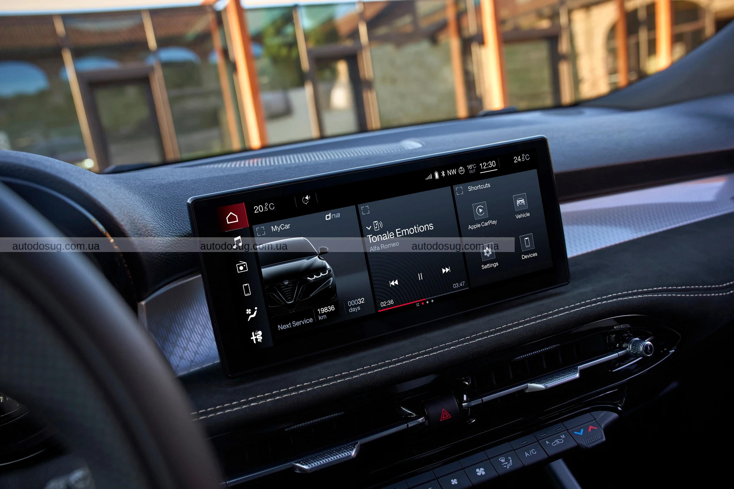 Alfa Romeo Tonale 2026 демонструє італійську пристрасть у новому обличчі