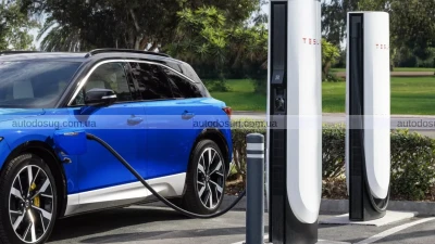 Автовиробники в паніці намагаються врятувати продажі електромобілів після скасування податкових пільг