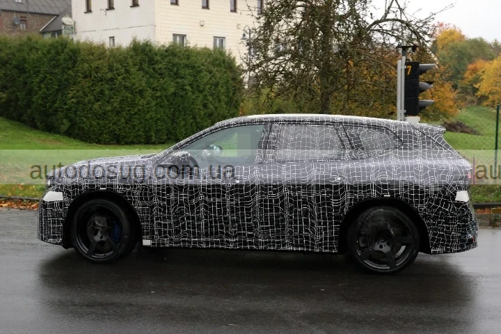 BMW iX3 (M-версія) — коли електрокросовер отримує «м’язи»