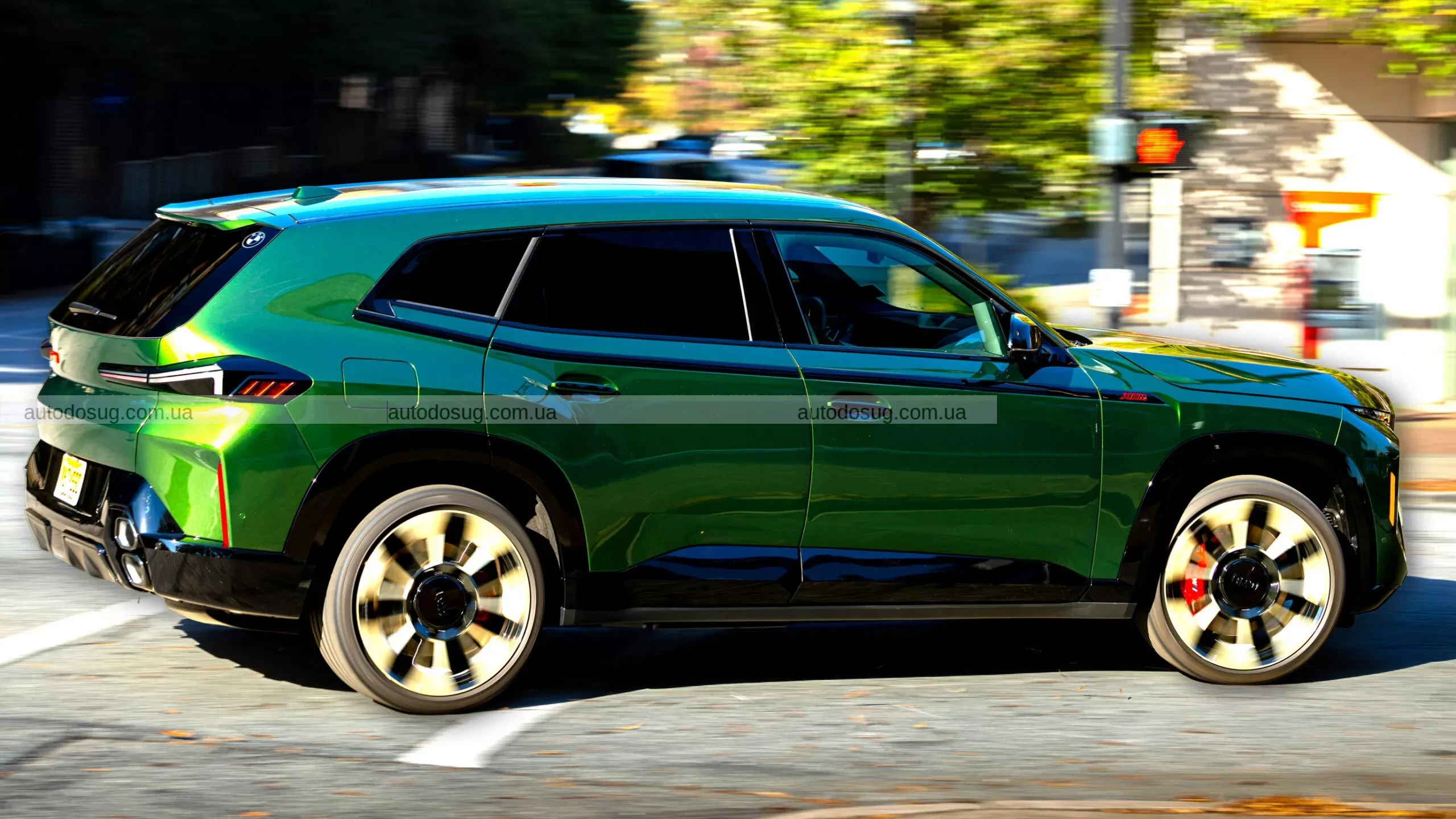 BMW XM продається краще за Ferrari та Lamborghini, але це нечесне порівняння