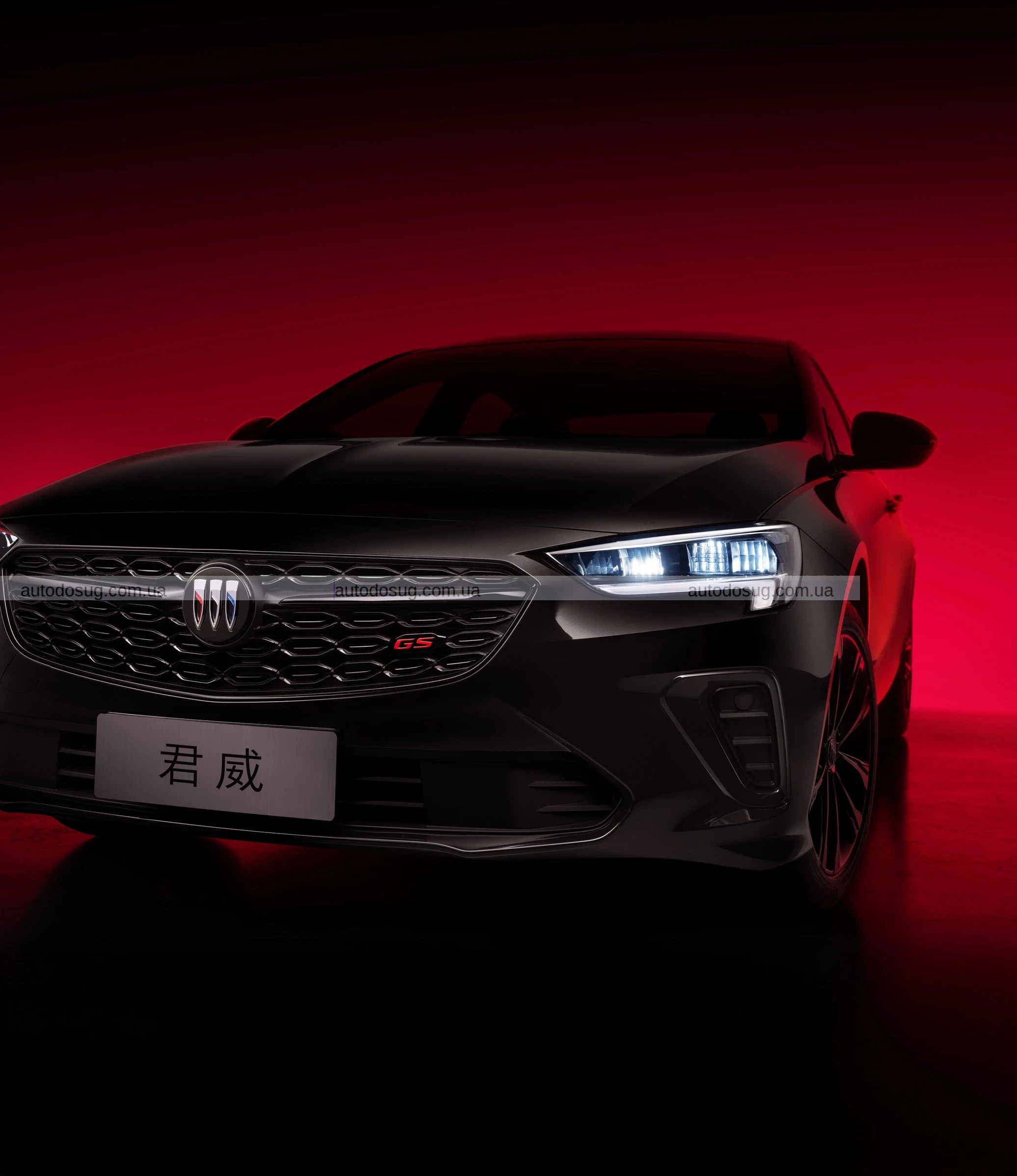 Buick Regal GS з пакетом Obsidian Black Racing отримав стильний дизайн у дусі 80-х