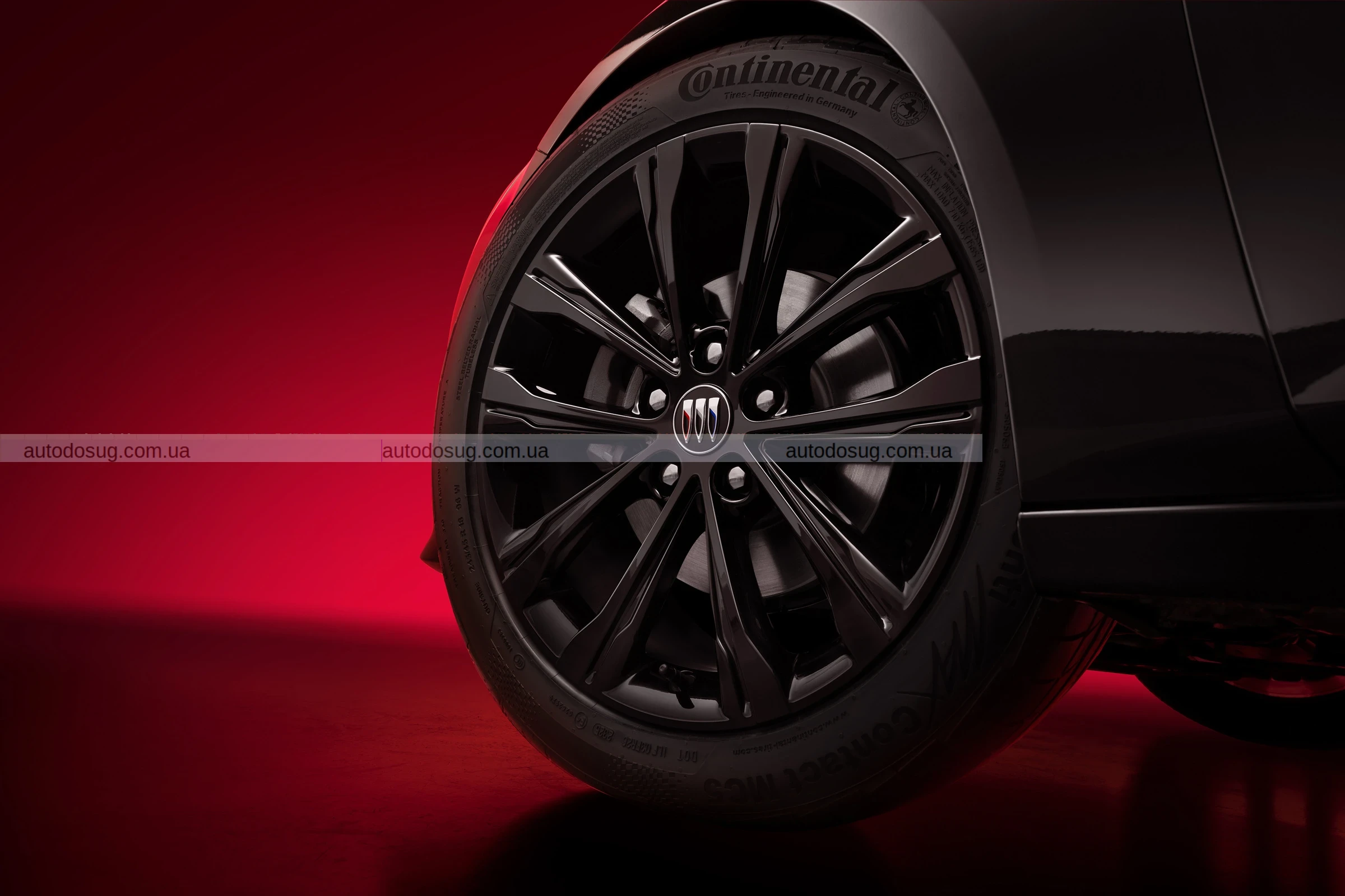 Buick Regal GS з пакетом Obsidian Black Racing отримав стильний дизайн у дусі 80-х