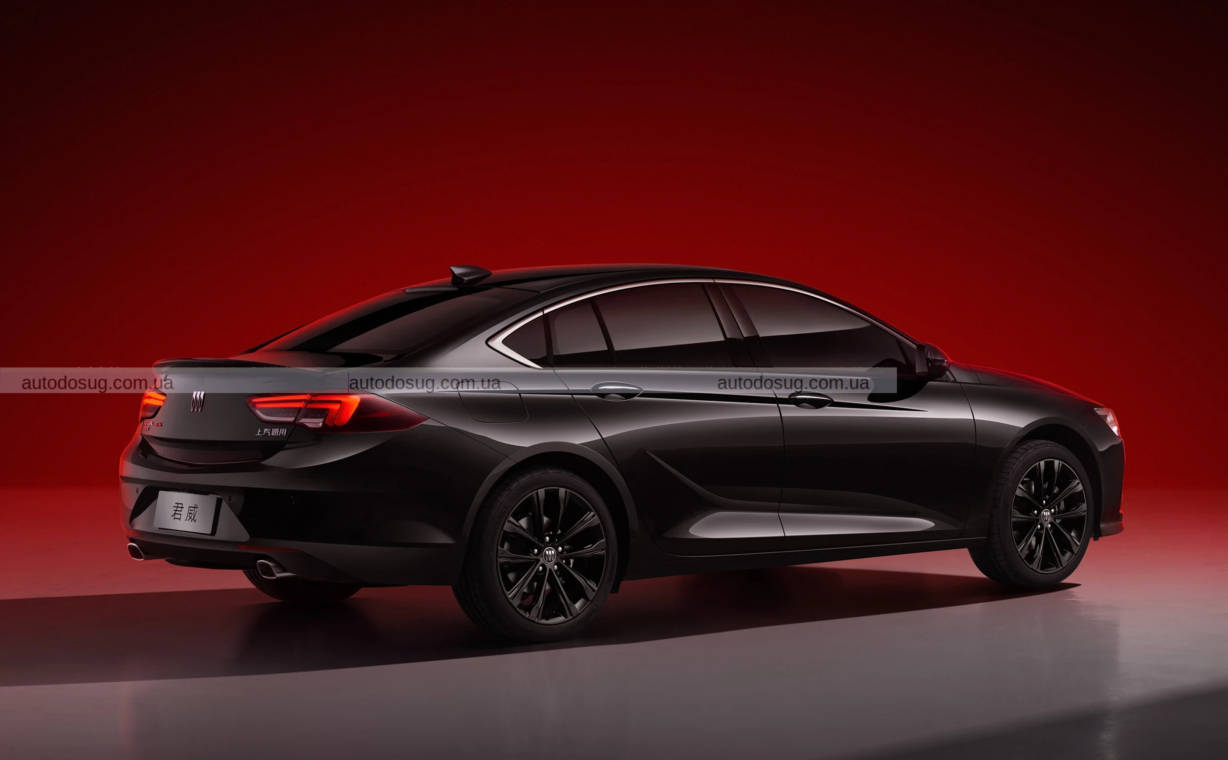 Buick Regal GS з пакетом Obsidian Black Racing отримав стильний дизайн у дусі 80-х