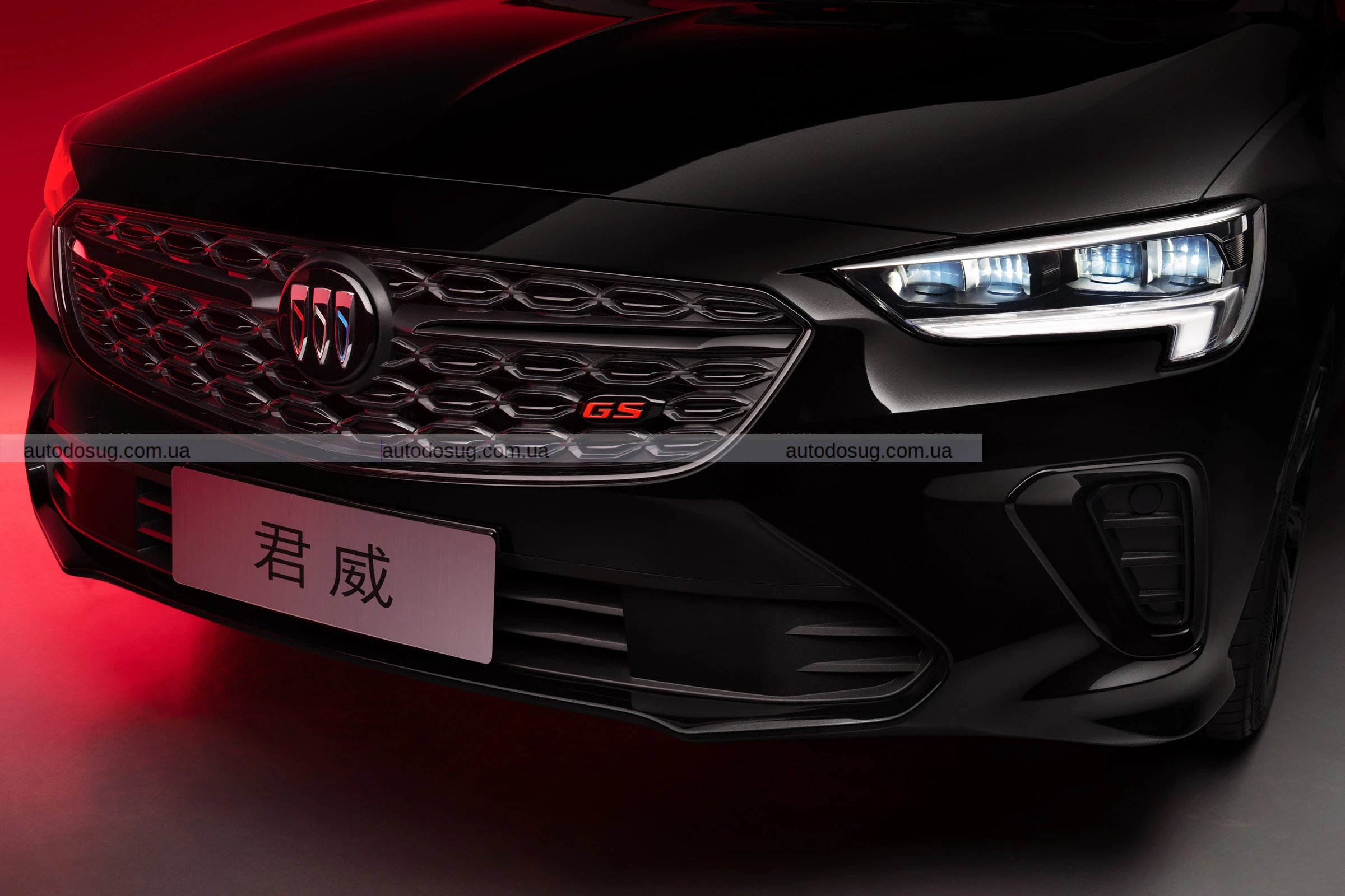 Buick Regal GS з пакетом Obsidian Black Racing отримав стильний дизайн у дусі 80-х