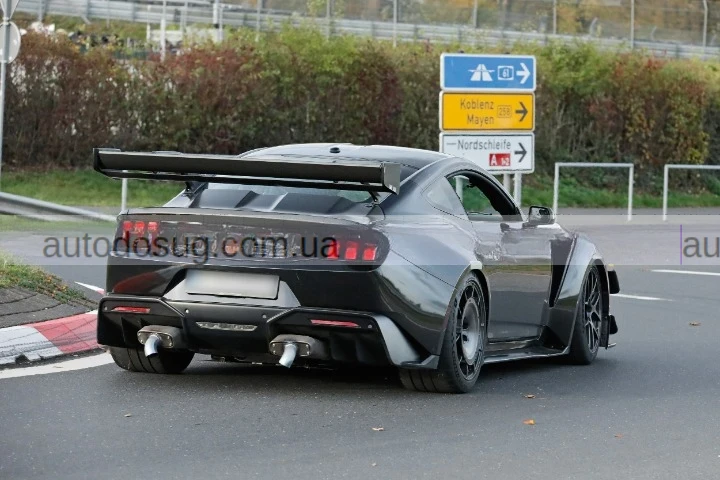 Дикіший Mustang GTD помститься Corvette