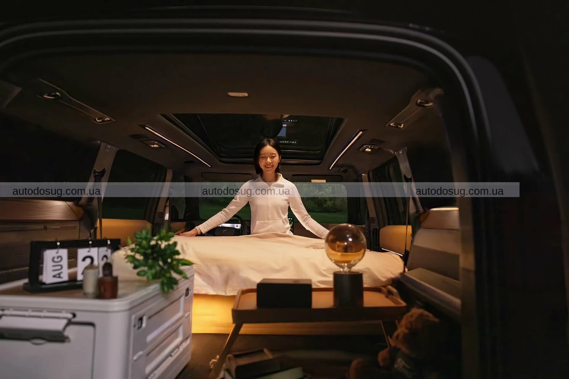 Електрифікований Bronco від Ford прибуває з сюрпризом у вигляді підйомного даху