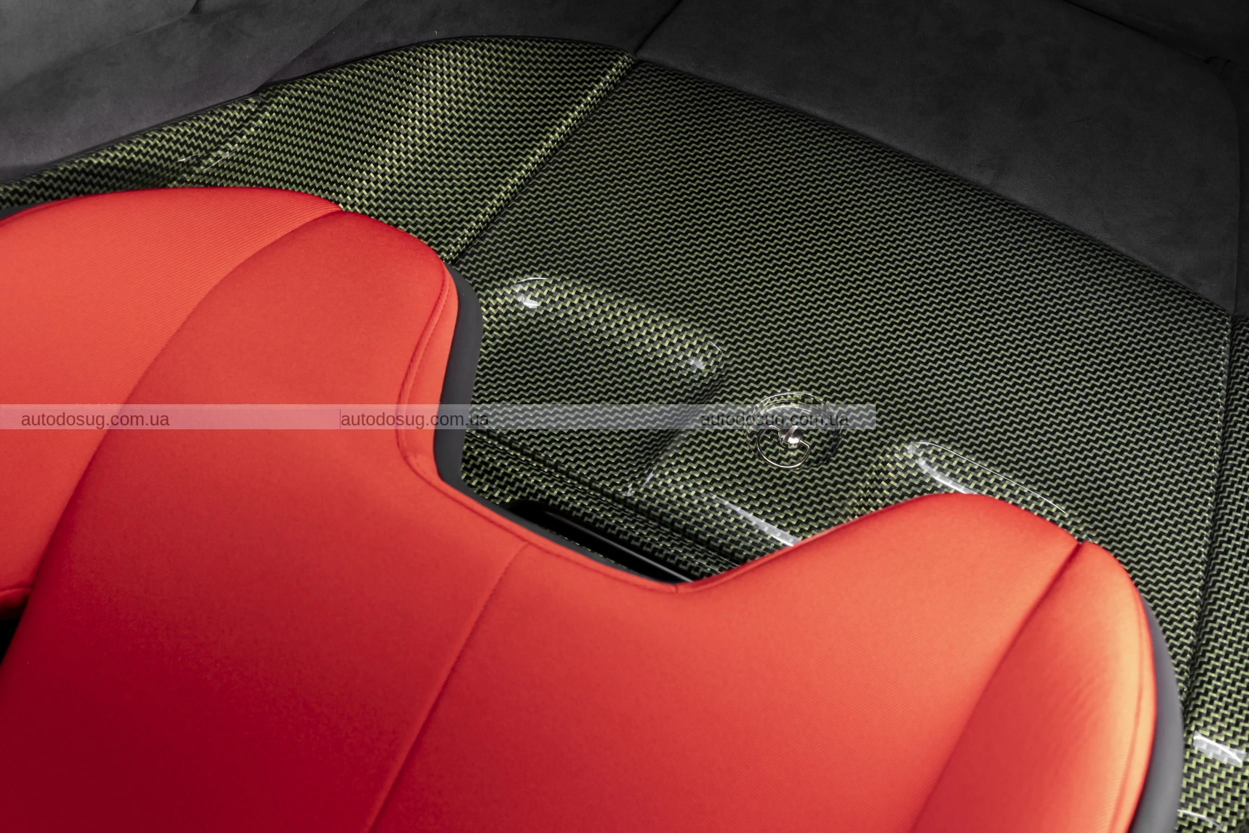 Ferrari створила сучасний триб'ют F40, але без його душі