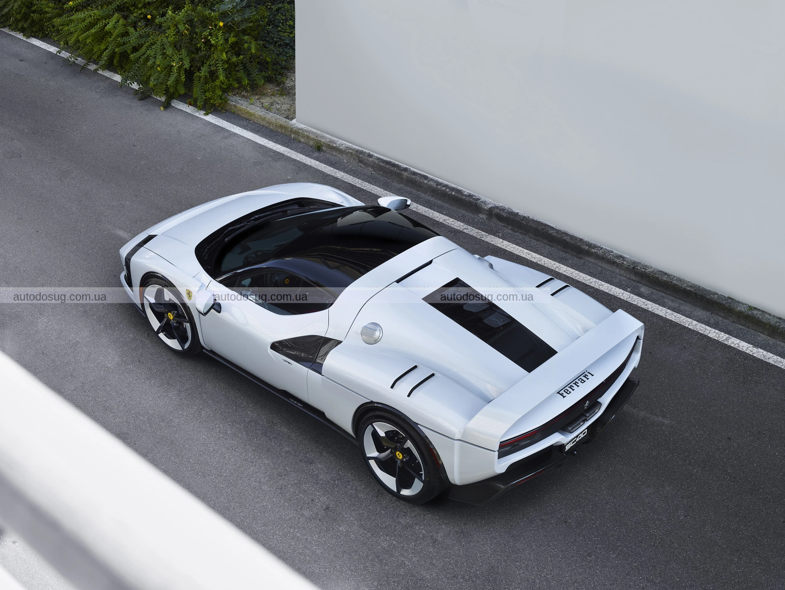 Ferrari створила сучасний триб'ют F40, але без його душі