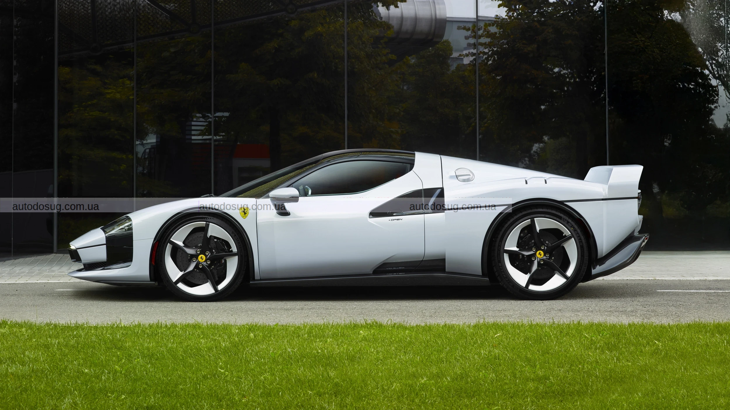 Ferrari створила сучасний триб'ют F40, але без його душі