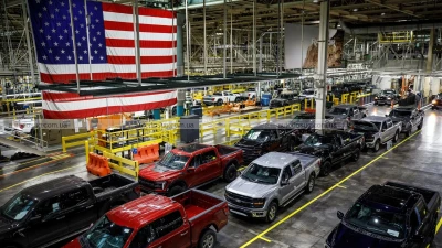 Ford знову робить ставку на вантажівки з бензиновим двигуном