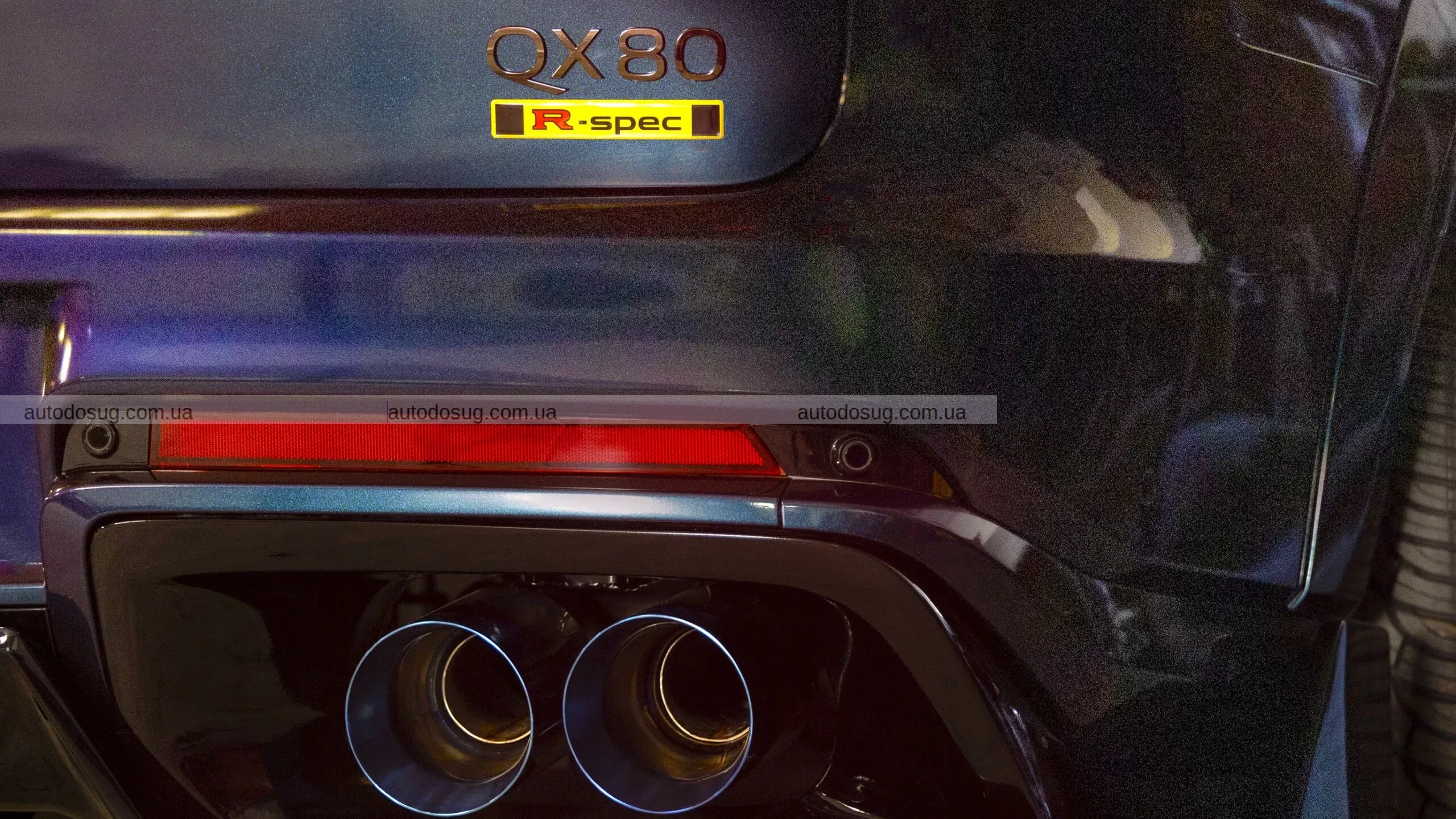 Infiniti ховає легенду під капотом свого флагманського позашляховика