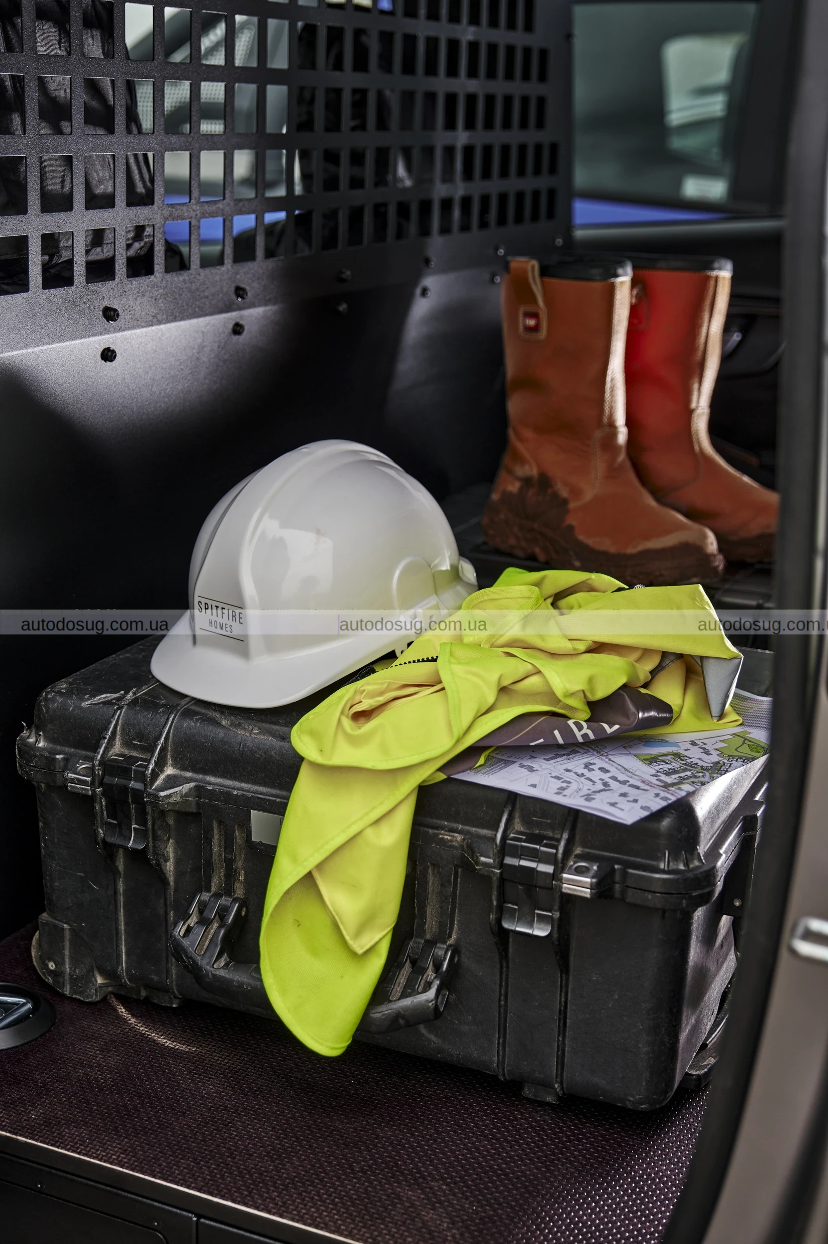 Isuzu D-Max Commercial пропонує розкіш для водія та робочу силу для бізнесу