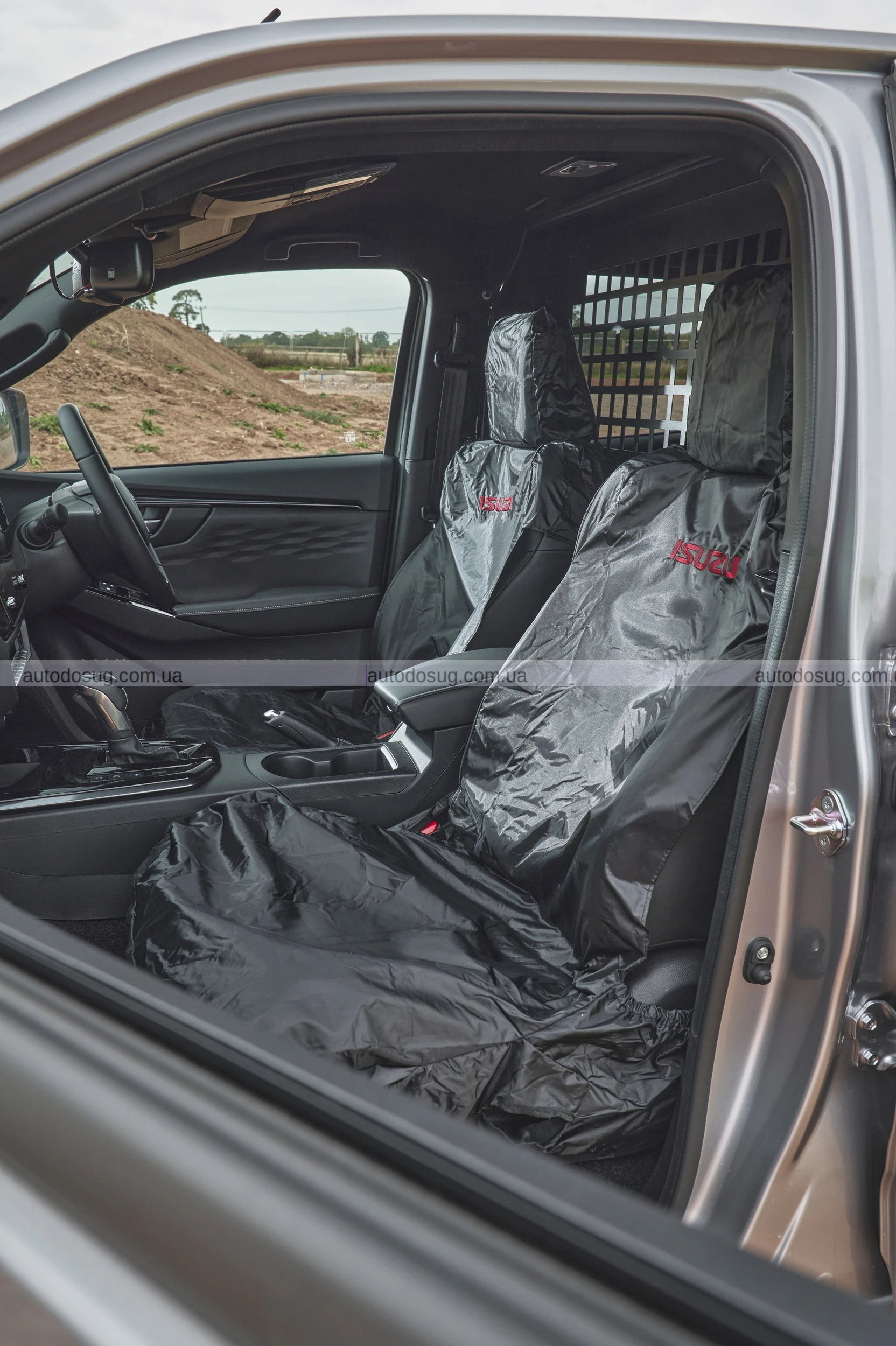 Isuzu D-Max Commercial пропонує розкіш для водія та робочу силу для бізнесу