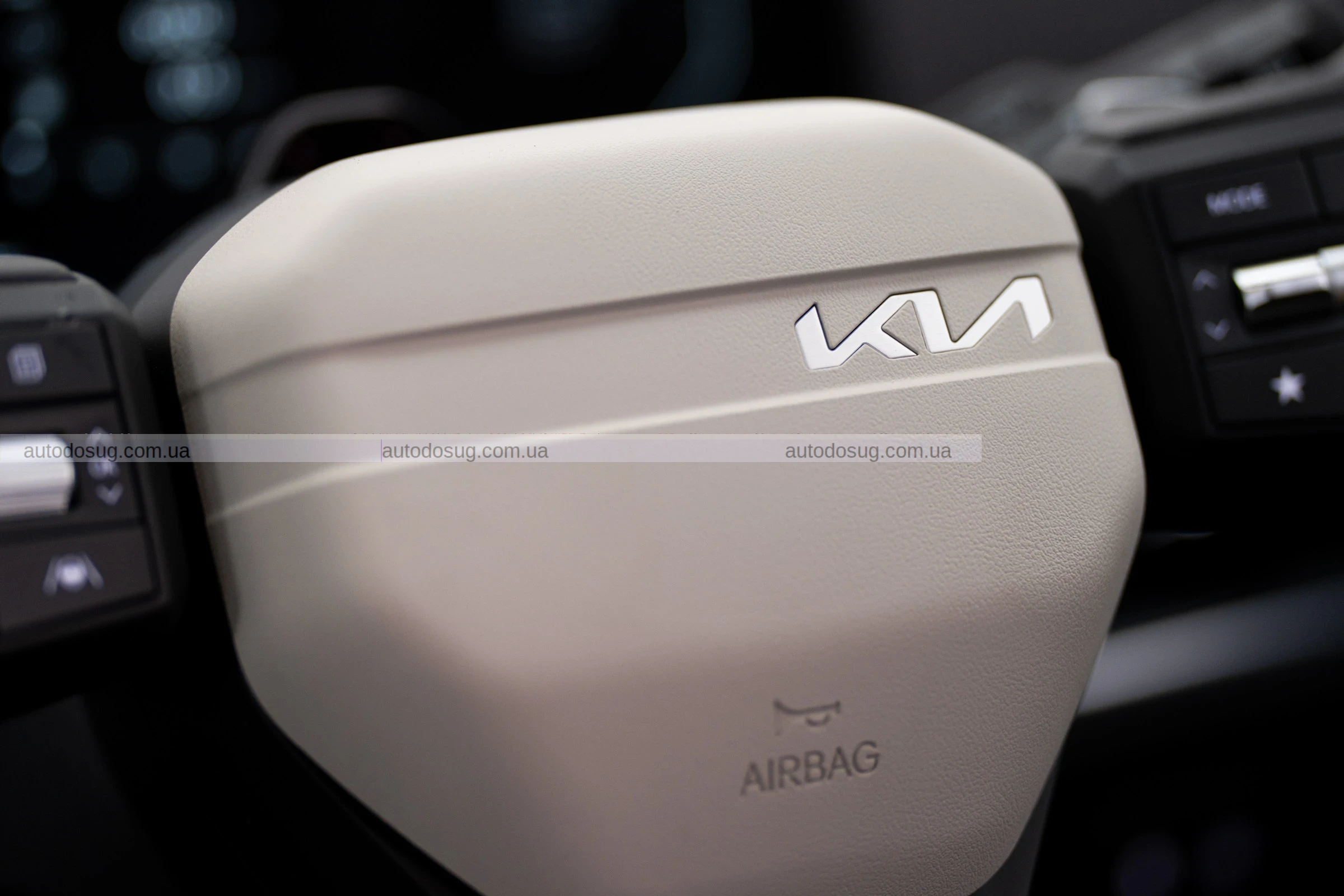 Kia K4 щойно завдала нищівного удару по VW Golf