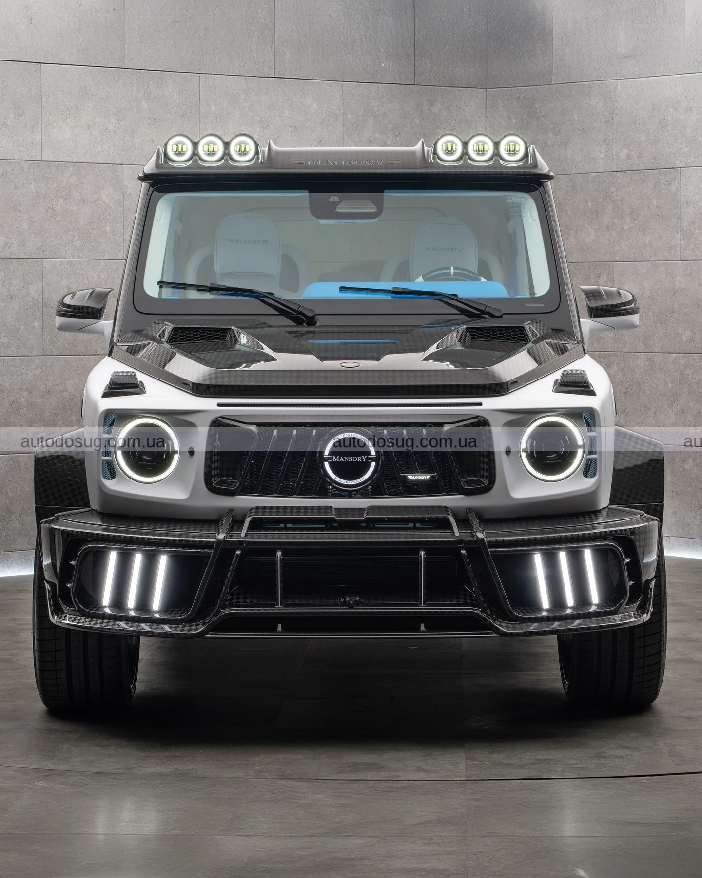 Mansory Grande Entrée - Mercedes G63 з дверима-самогубцями, 820 к.с. та вуглецевим божевіллям