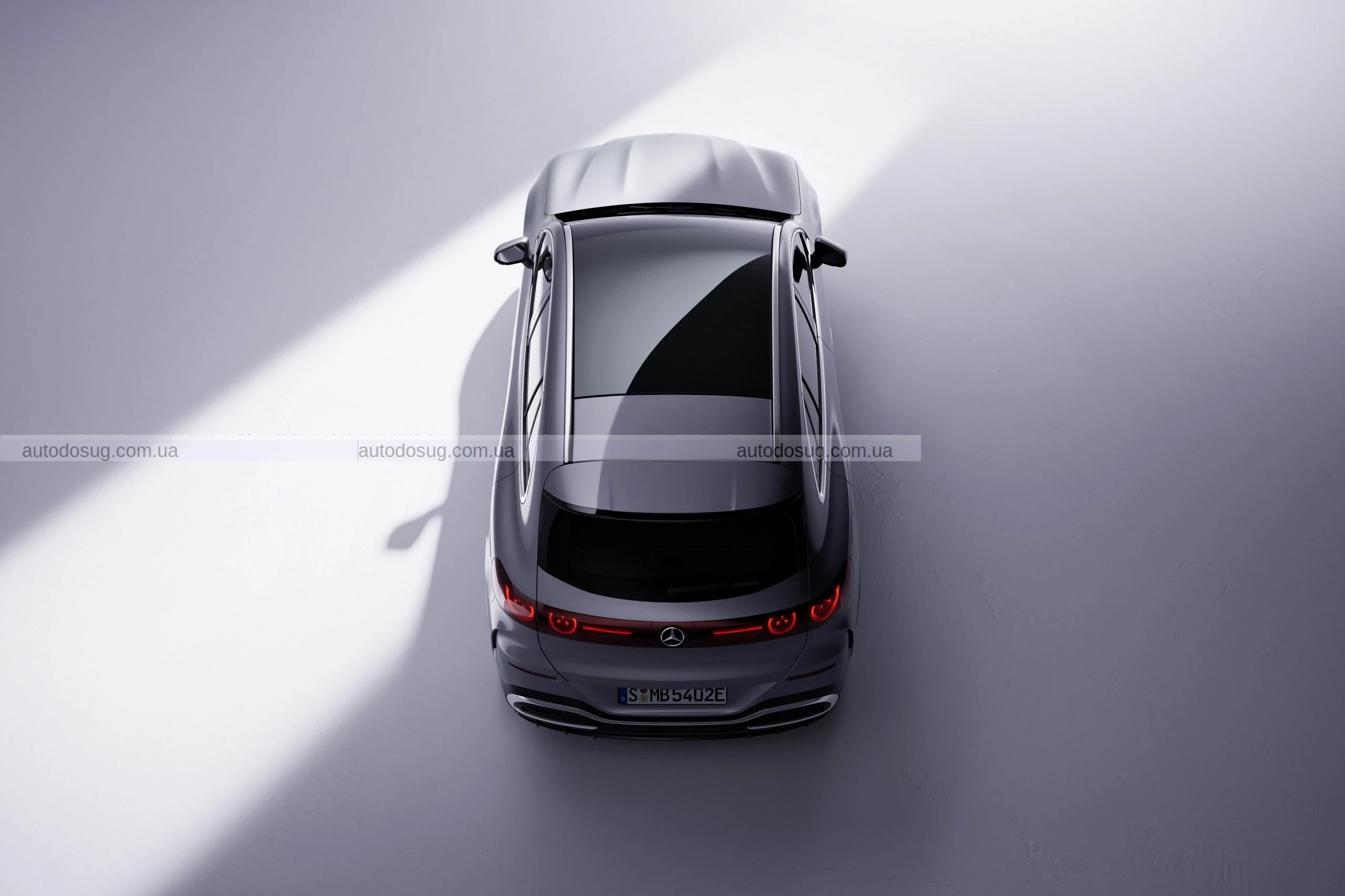 Mercedes змінює курс - майбутні електрокари EV виглядатимуть як традиційні моделі з ДВС