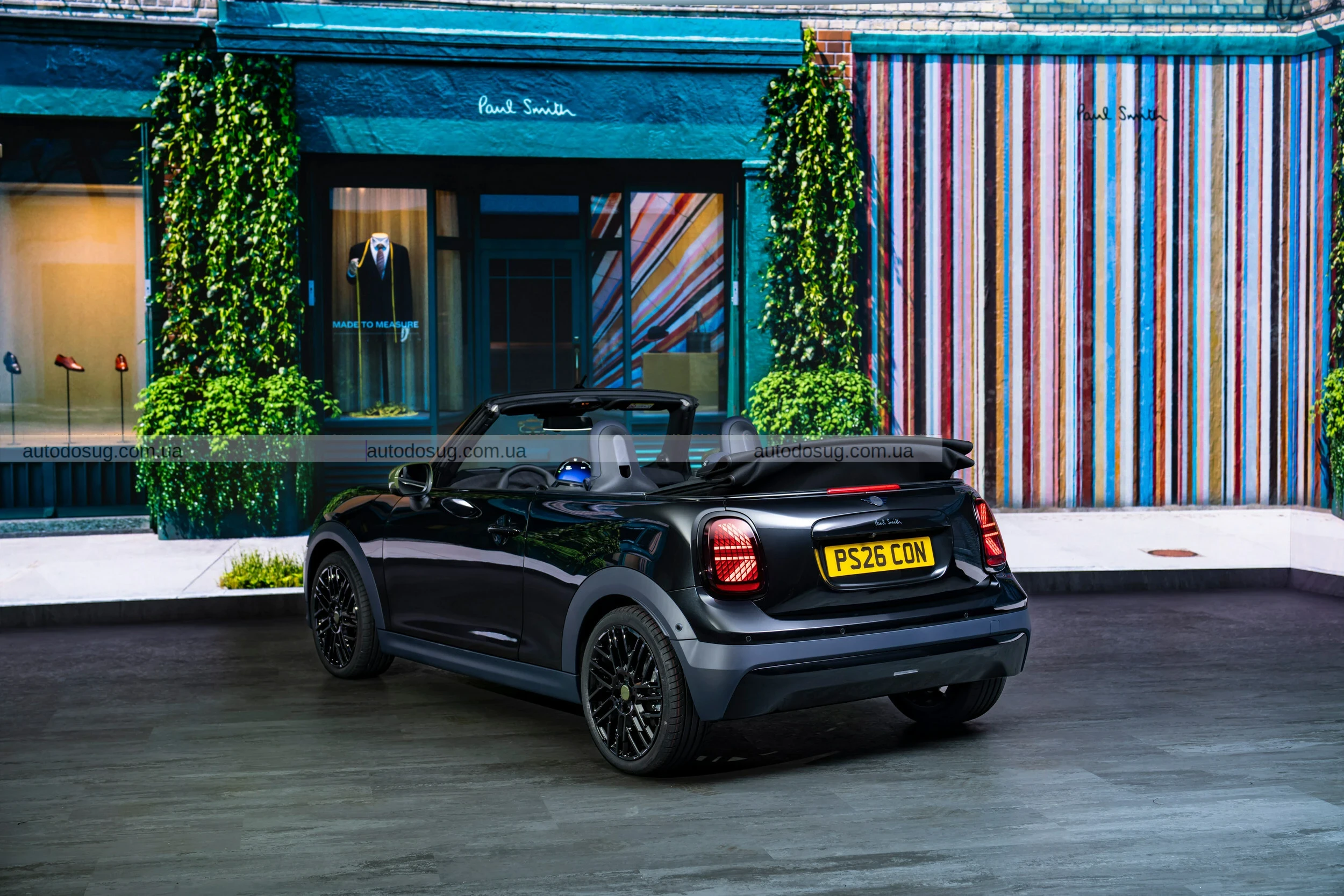 Mini представляє елегантне видання Paul Smith Edition з британським шармом