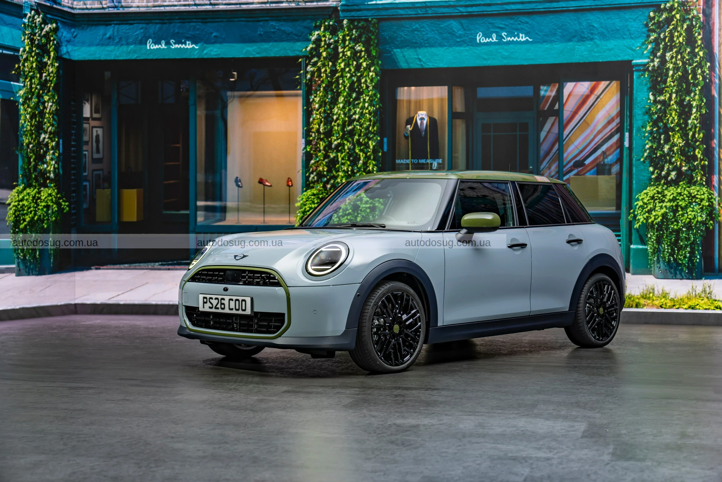 Mini представляє елегантне видання Paul Smith Edition з британським шармом