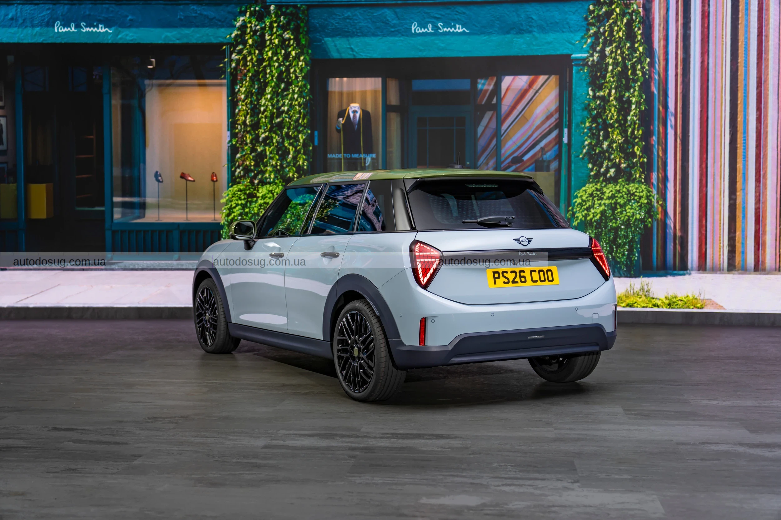 Mini представляє елегантне видання Paul Smith Edition з британським шармом