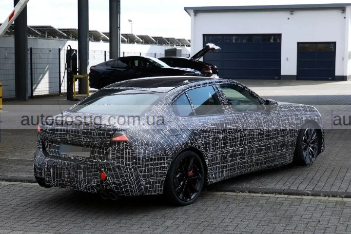 Наступний міні-M3 від BMW може мати стільки ж потужності, скільки справжній M3 минулого покоління