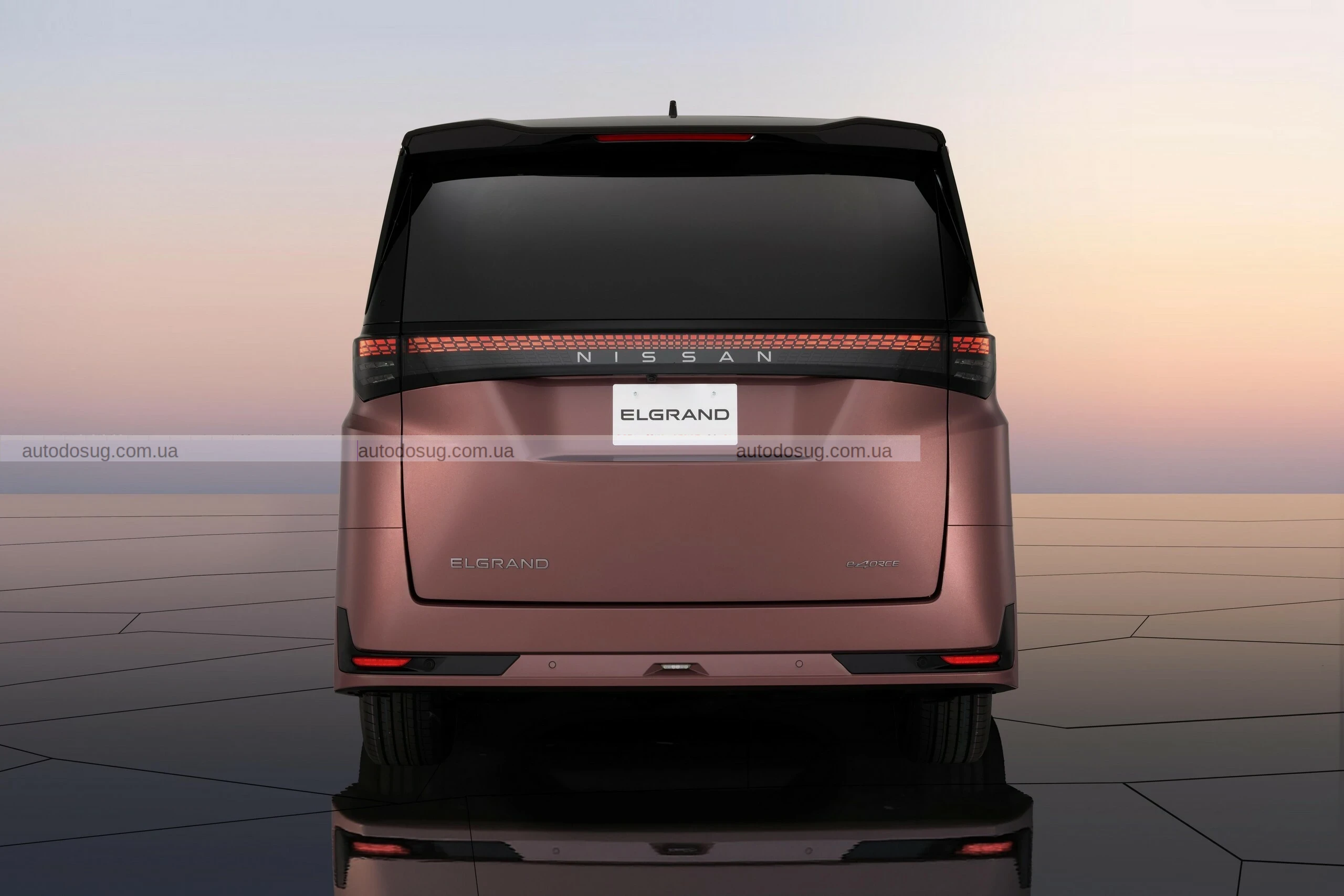 Nissan нарешті представляє новий Elgrand після довгих 15 років