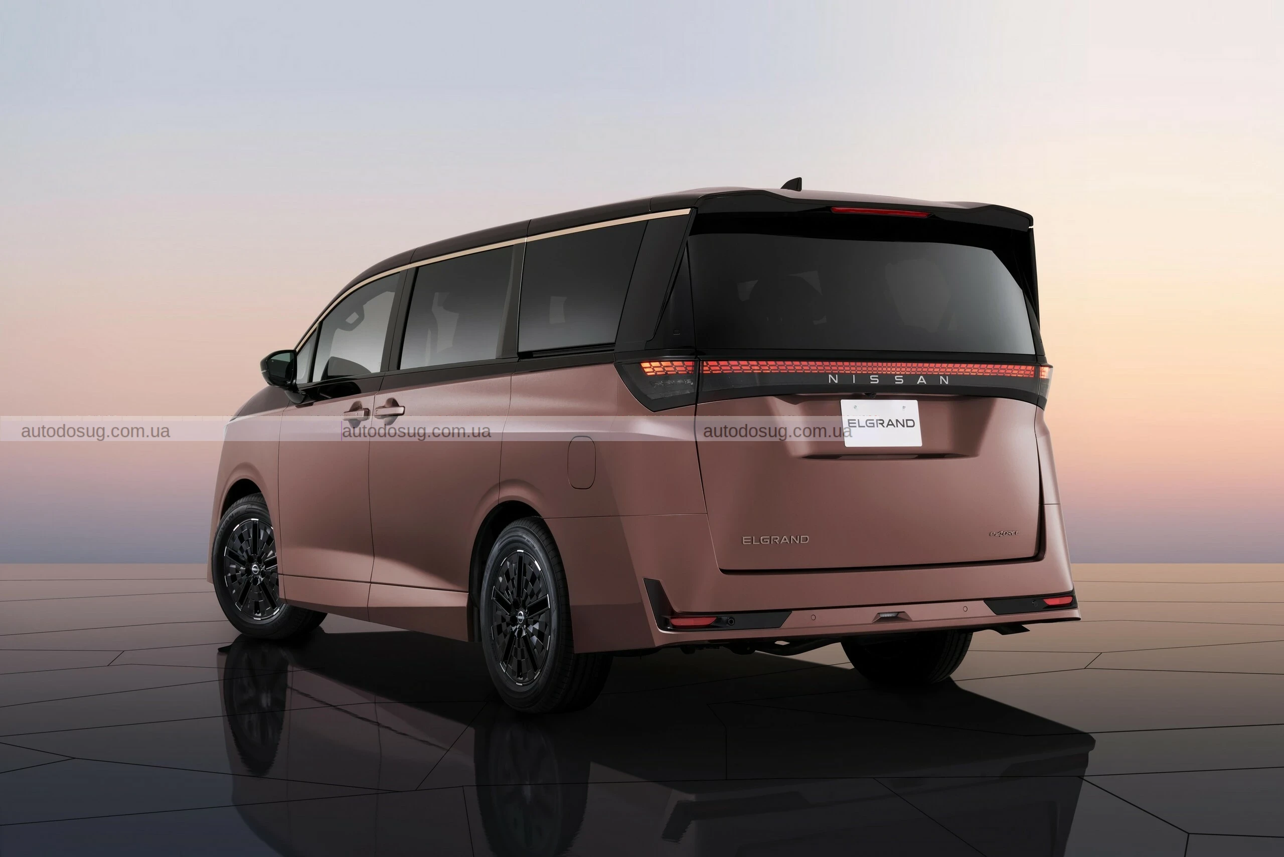 Nissan нарешті представляє новий Elgrand після довгих 15 років