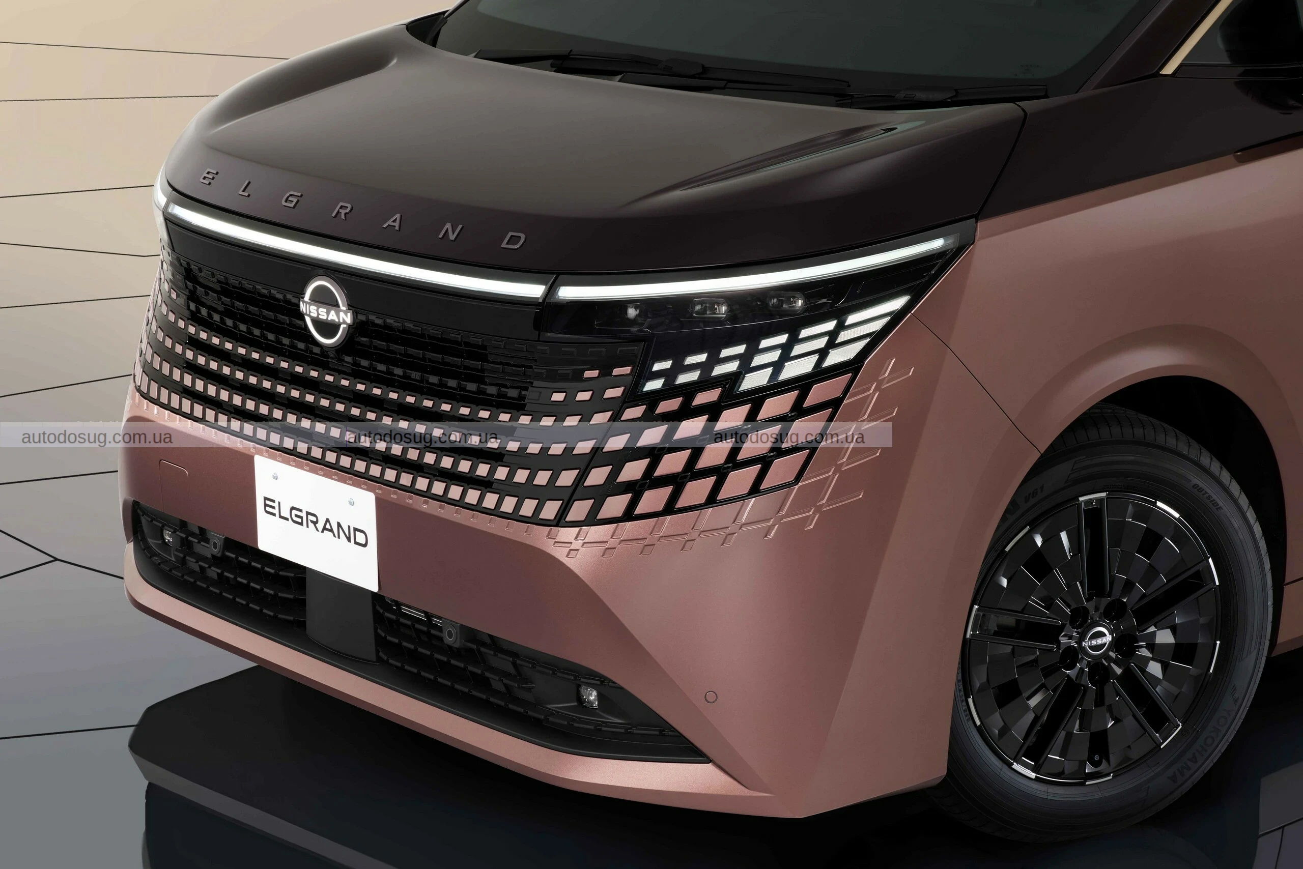 Nissan нарешті представляє новий Elgrand після довгих 15 років
