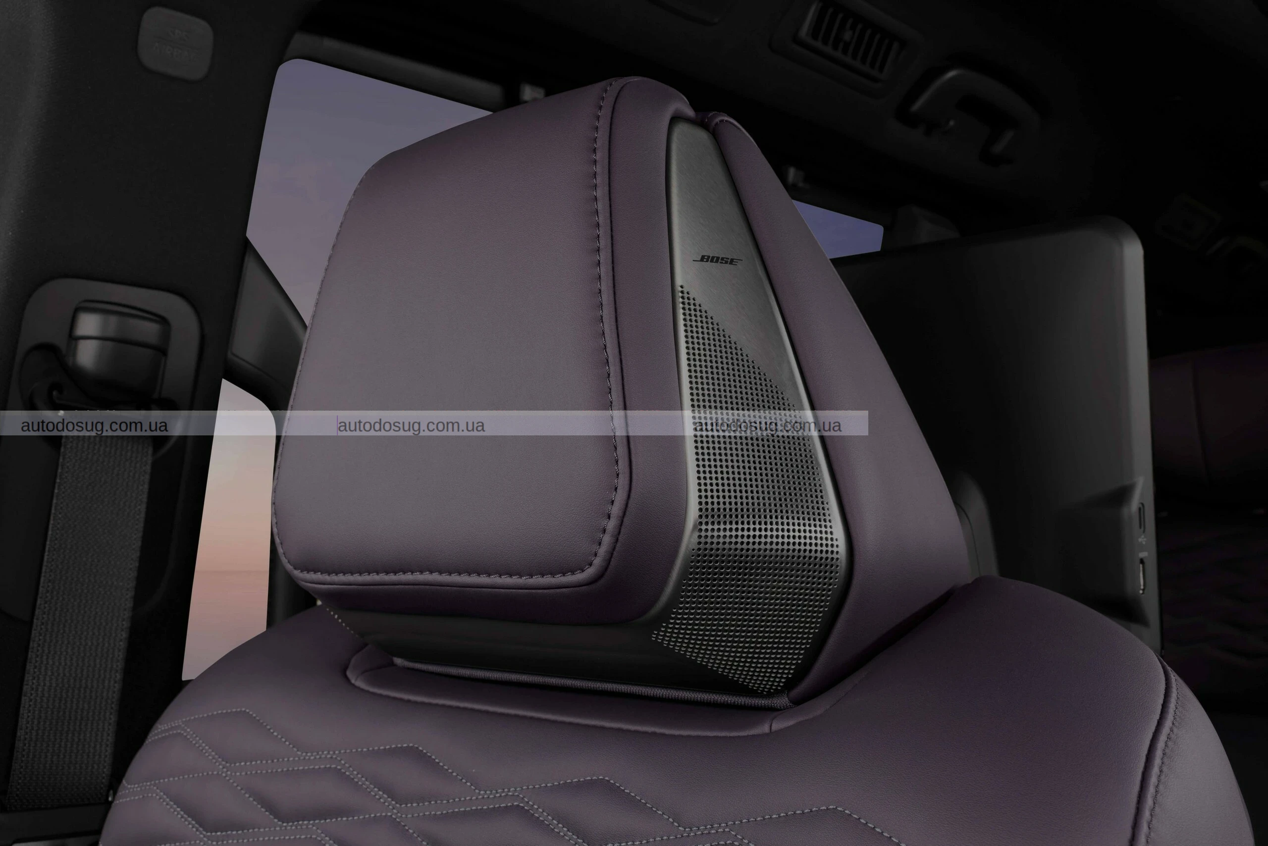 Nissan нарешті представляє новий Elgrand після довгих 15 років