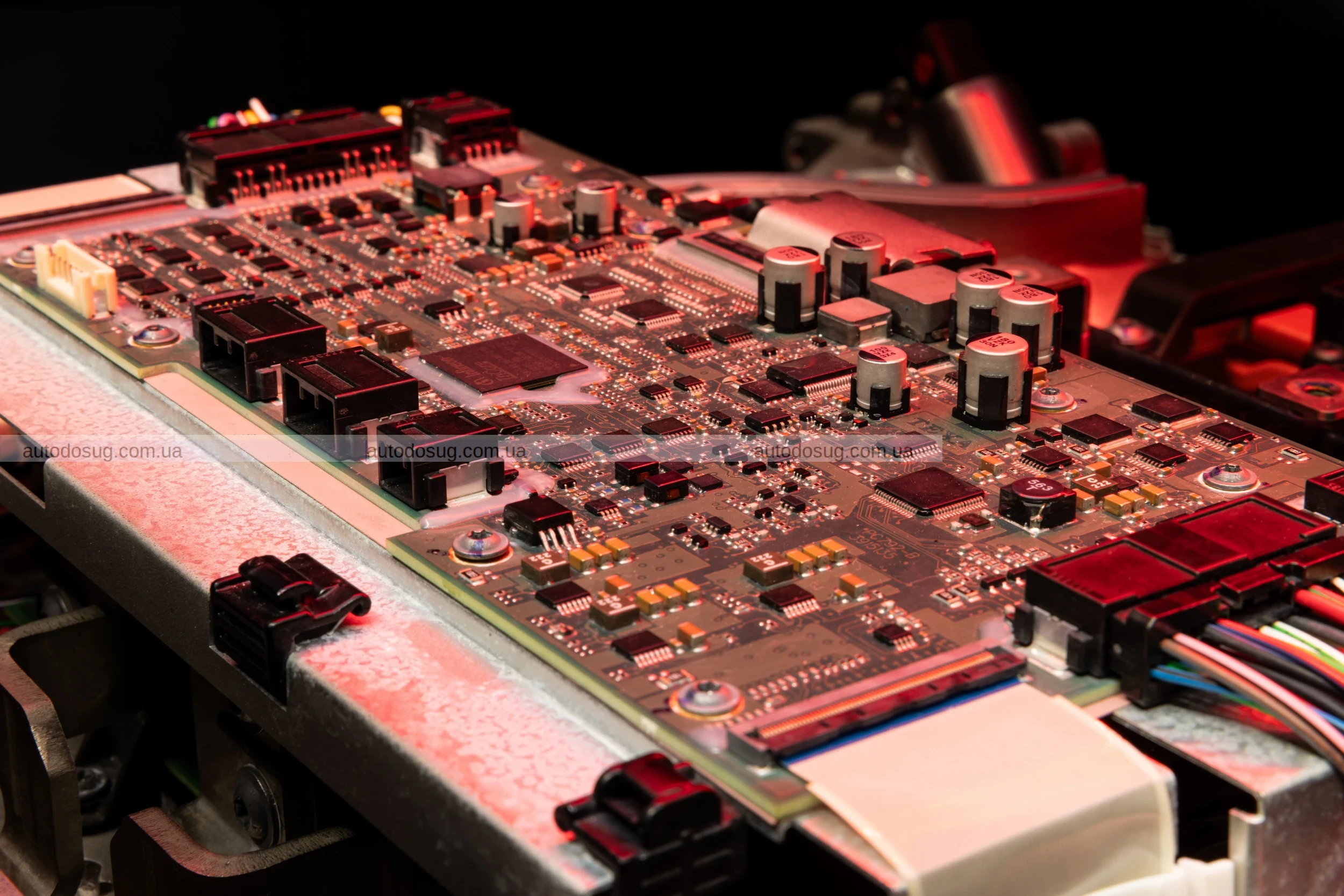 Перший електричний Ferrari Elettrica пропонує 1000 к.с., унікальний звук та революційну динаміку