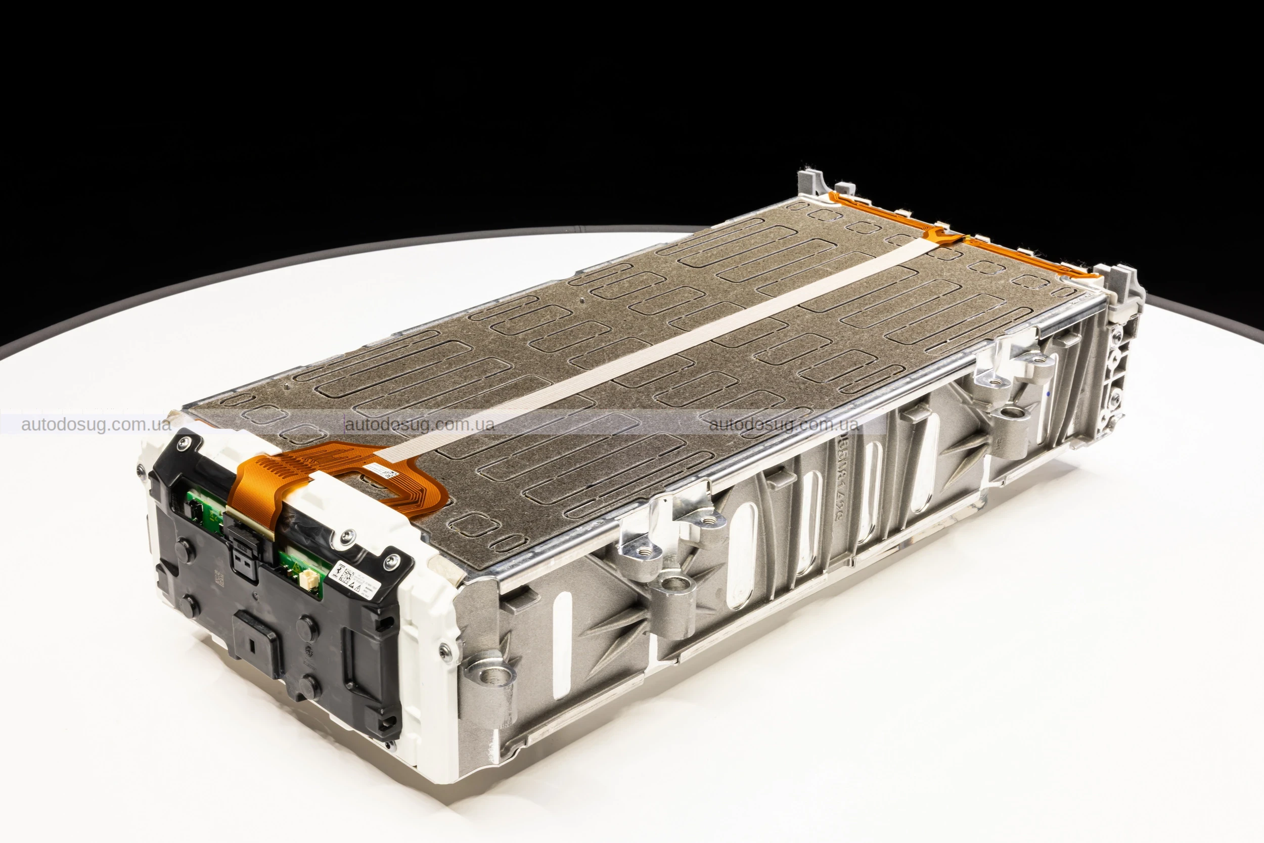 Перший електричний Ferrari Elettrica пропонує 1000 к.с., унікальний звук та революційну динаміку