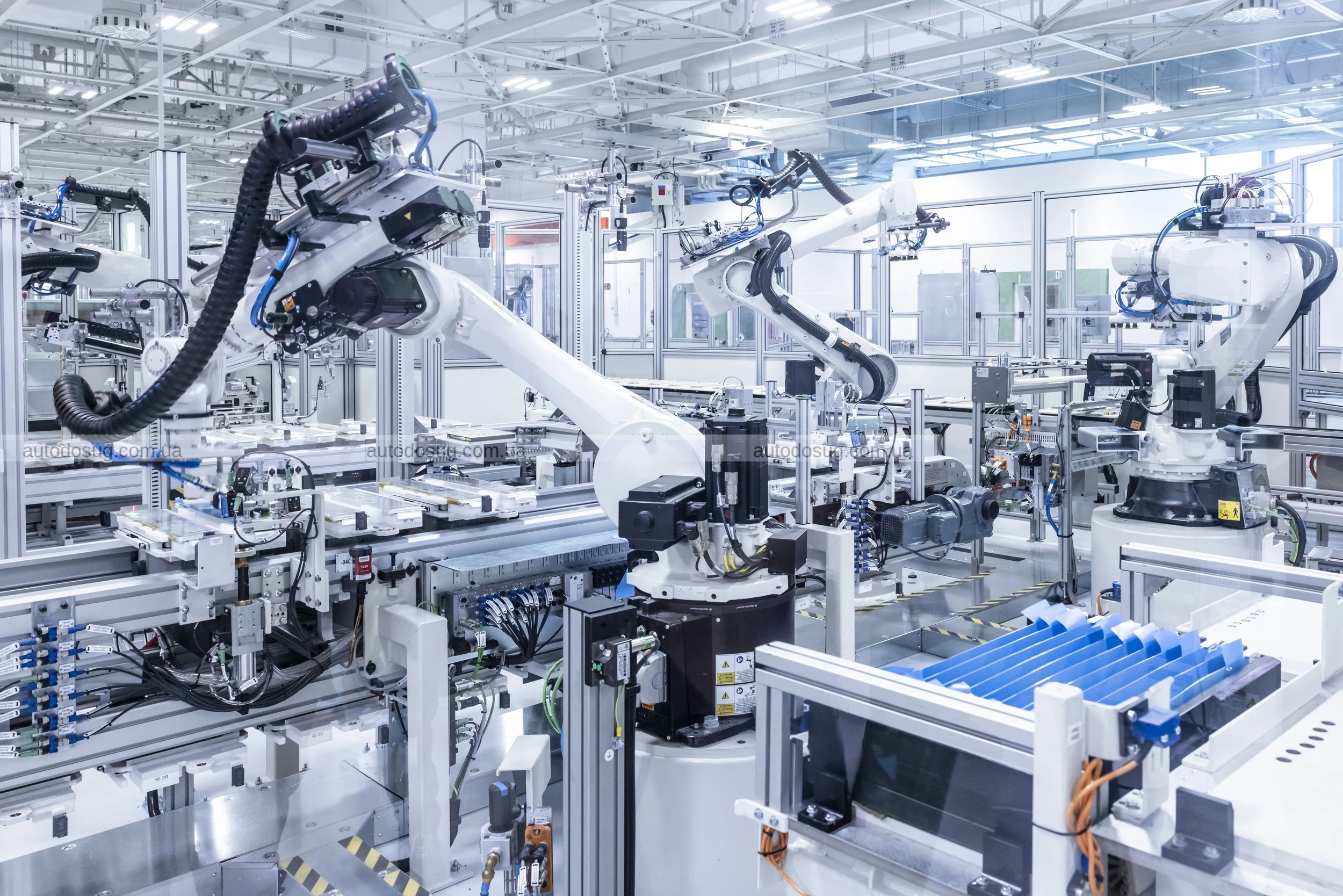 Перший електричний Ferrari Elettrica пропонує 1000 к.с., унікальний звук та революційну динаміку