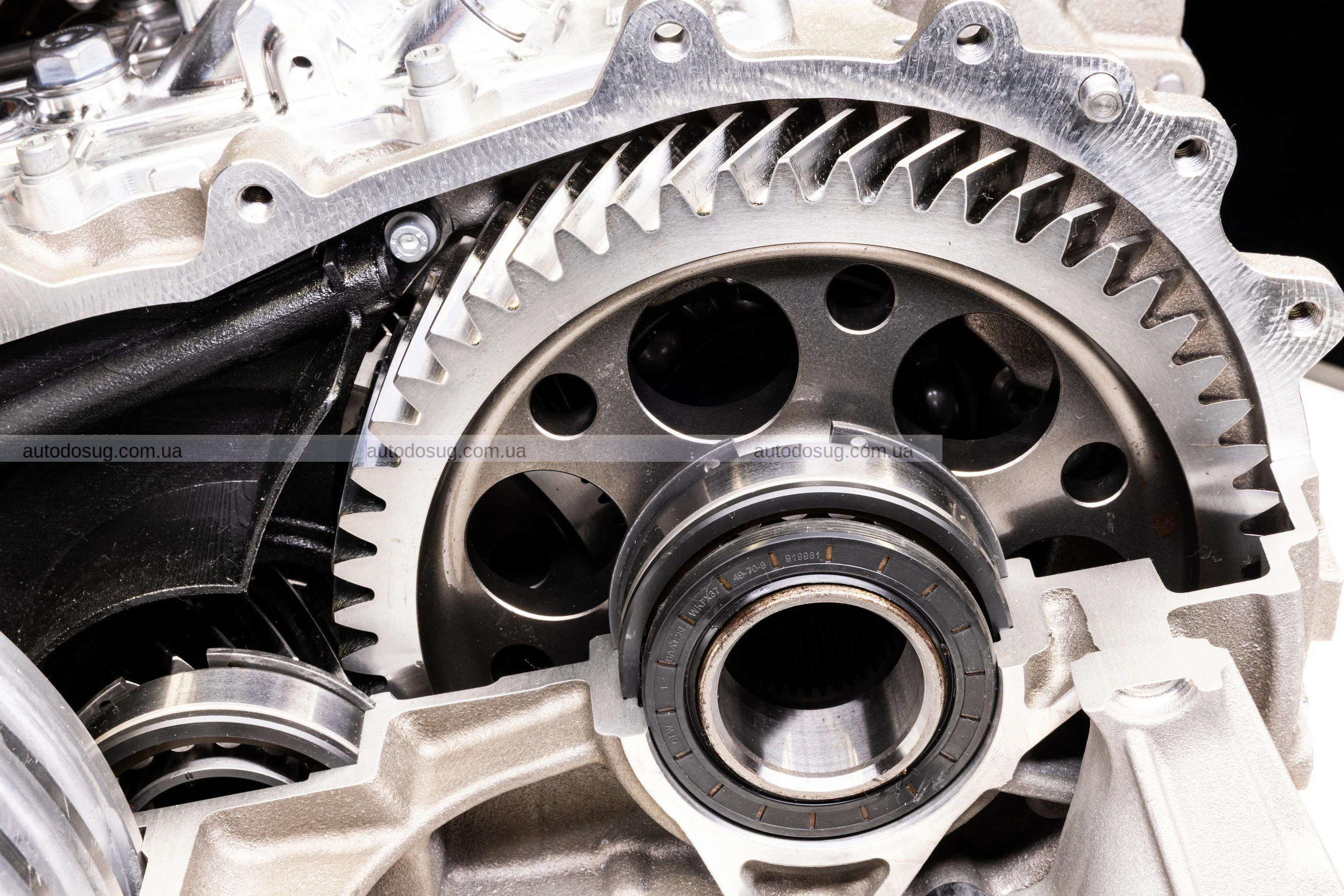 Перший електричний Ferrari Elettrica пропонує 1000 к.с., унікальний звук та революційну динаміку