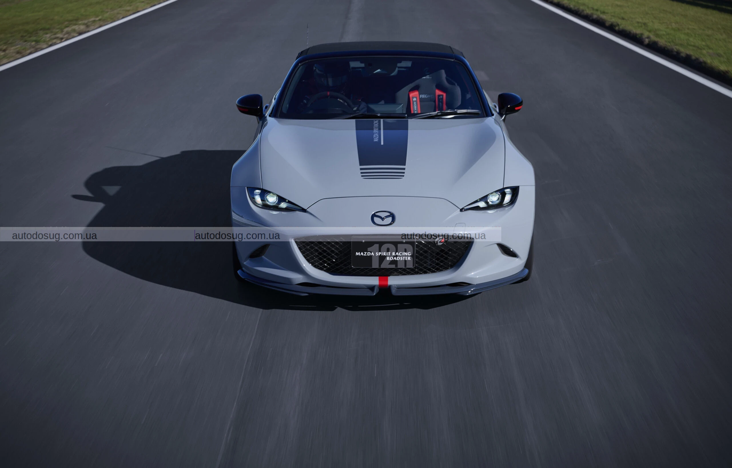 Понад 9 500 людей хотіли придбати цю особливу Mazda MX-5 Spirit Racing Roadster 12R