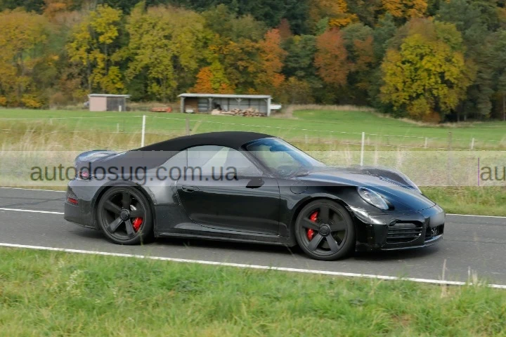 Porsche Cayenne Turbo E-Hybrid має стриманий зовнішній вигляд та секрет у 701 к.с.