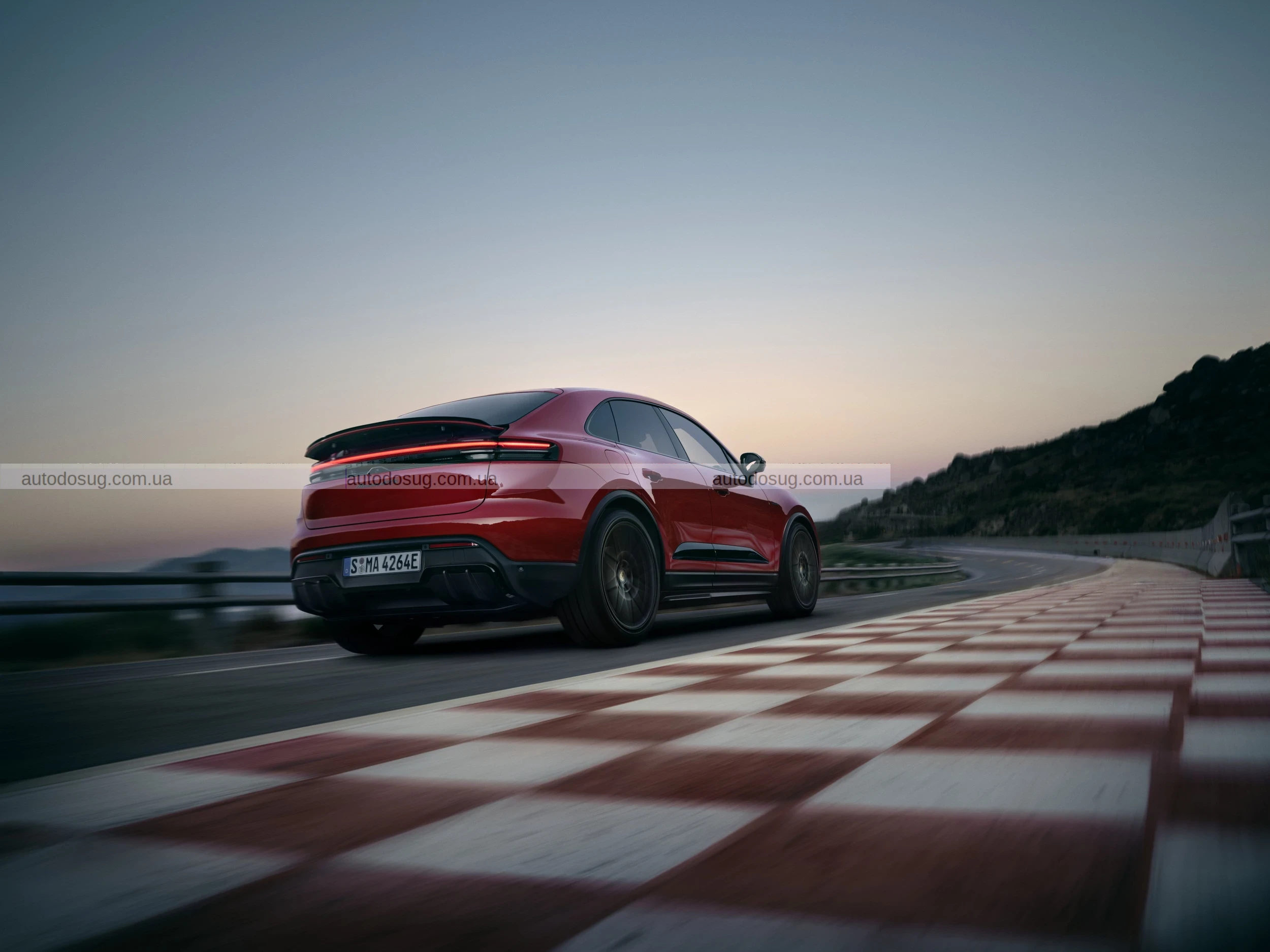 Porsche Macan GTS Electric 2026 пропонує електричний драйв із характером