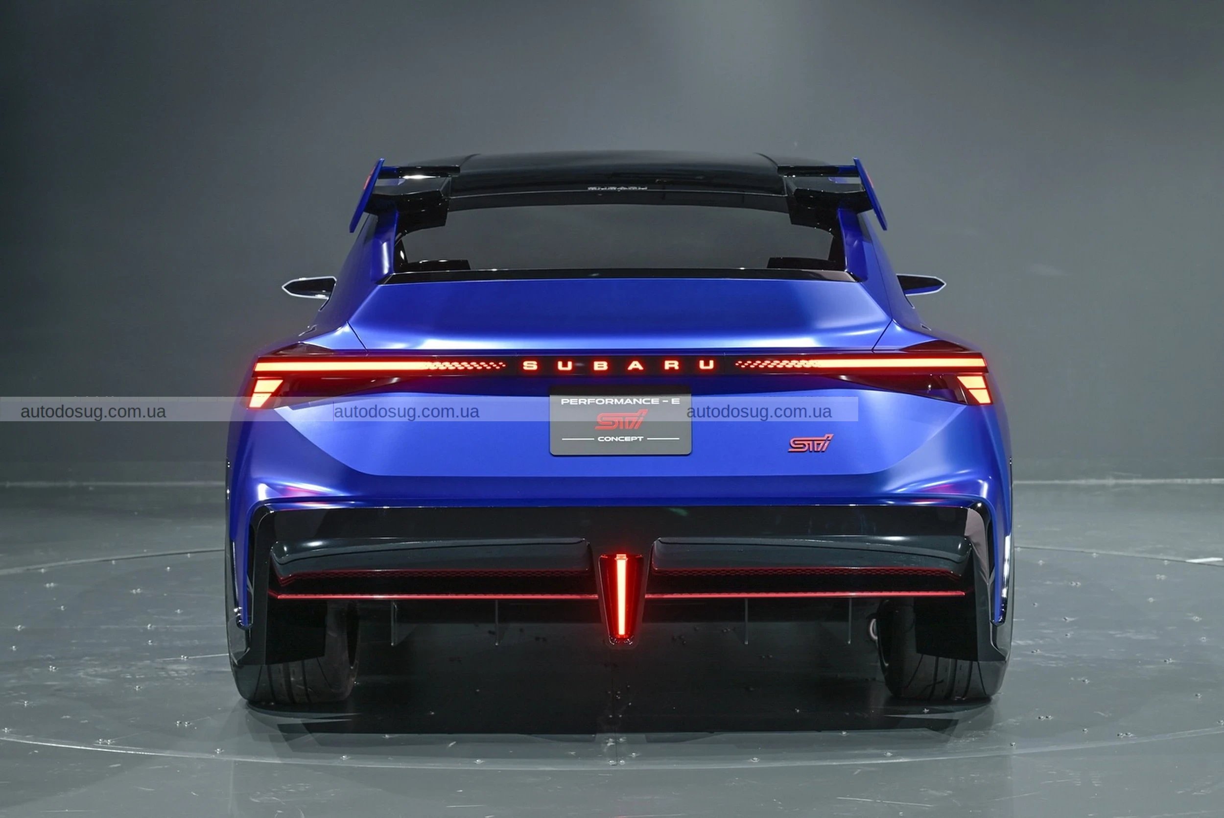 Subaru поєднує бензинову та електричну потужність у двох концептах STI