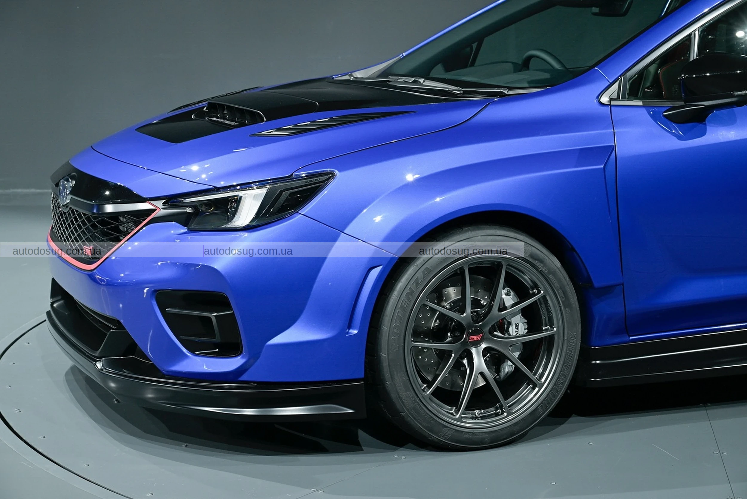 Subaru поєднує бензинову та електричну потужність у двох концептах STI