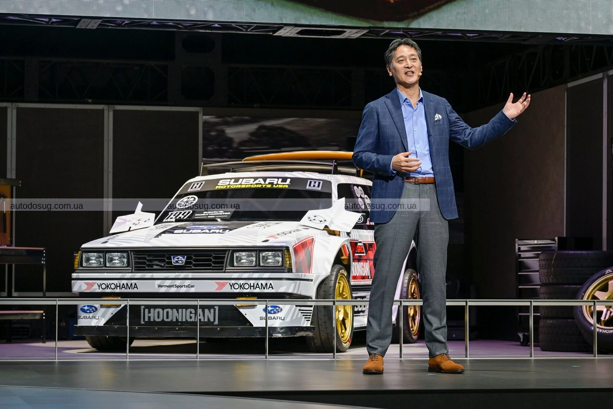 Subaru поєднує бензинову та електричну потужність у двох концептах STI